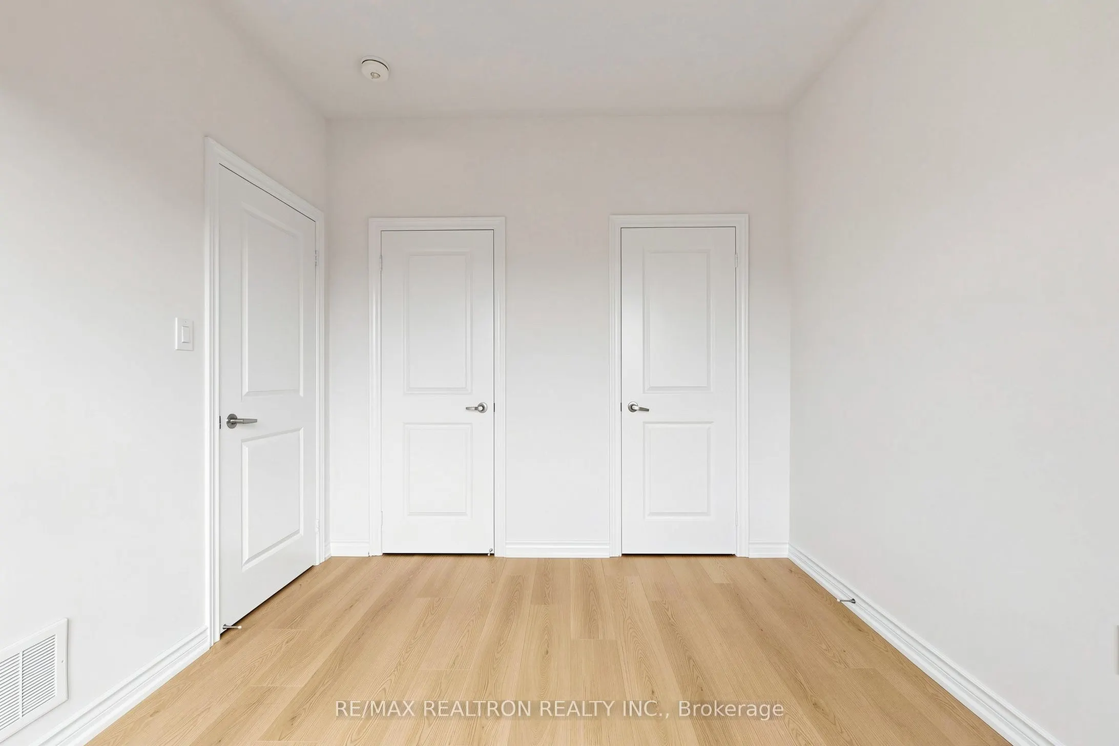 8 Hewison Avenue