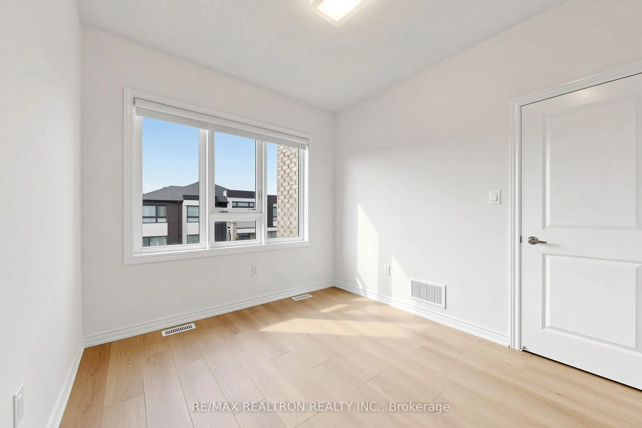 8 Hewison Avenue