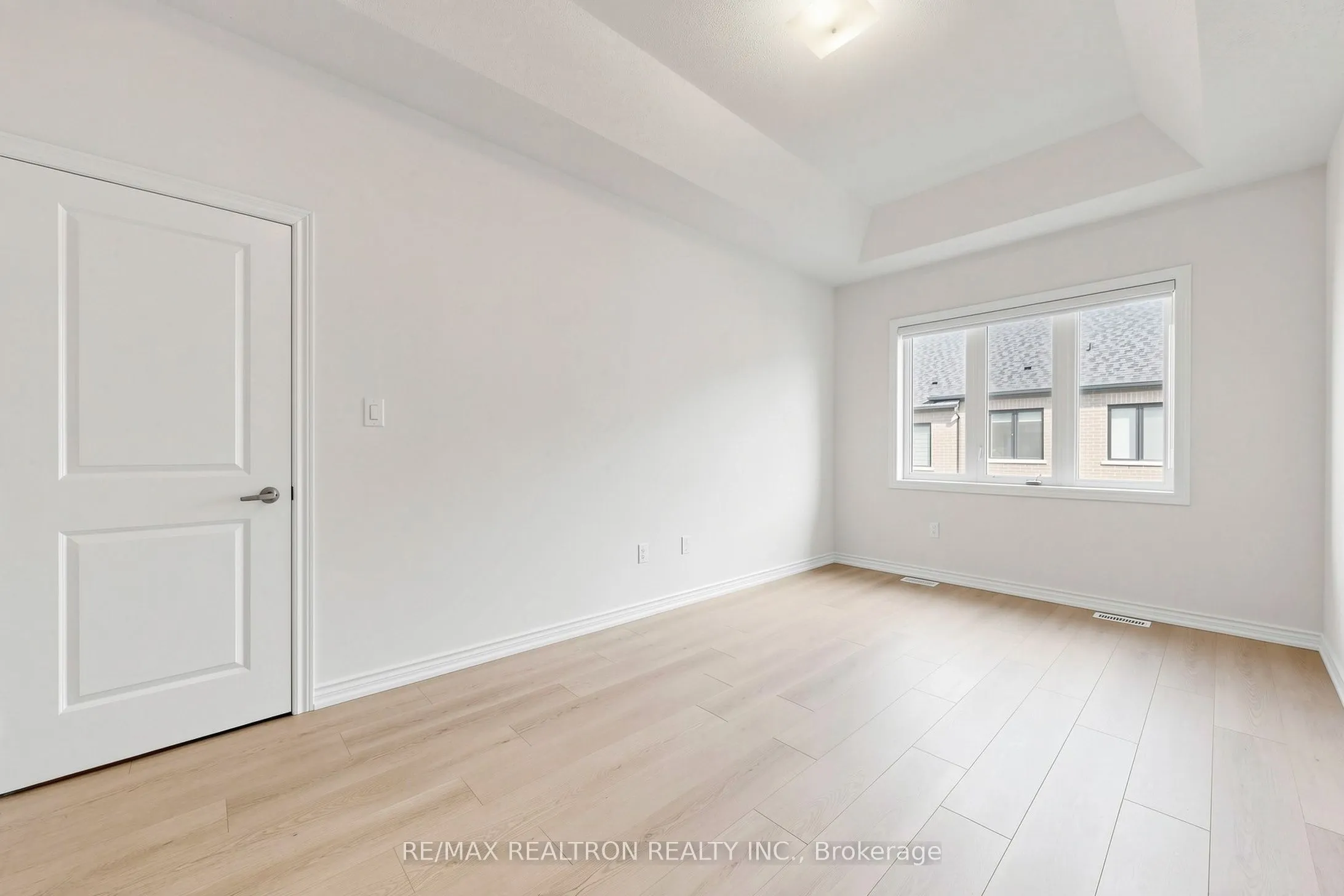 8 Hewison Avenue