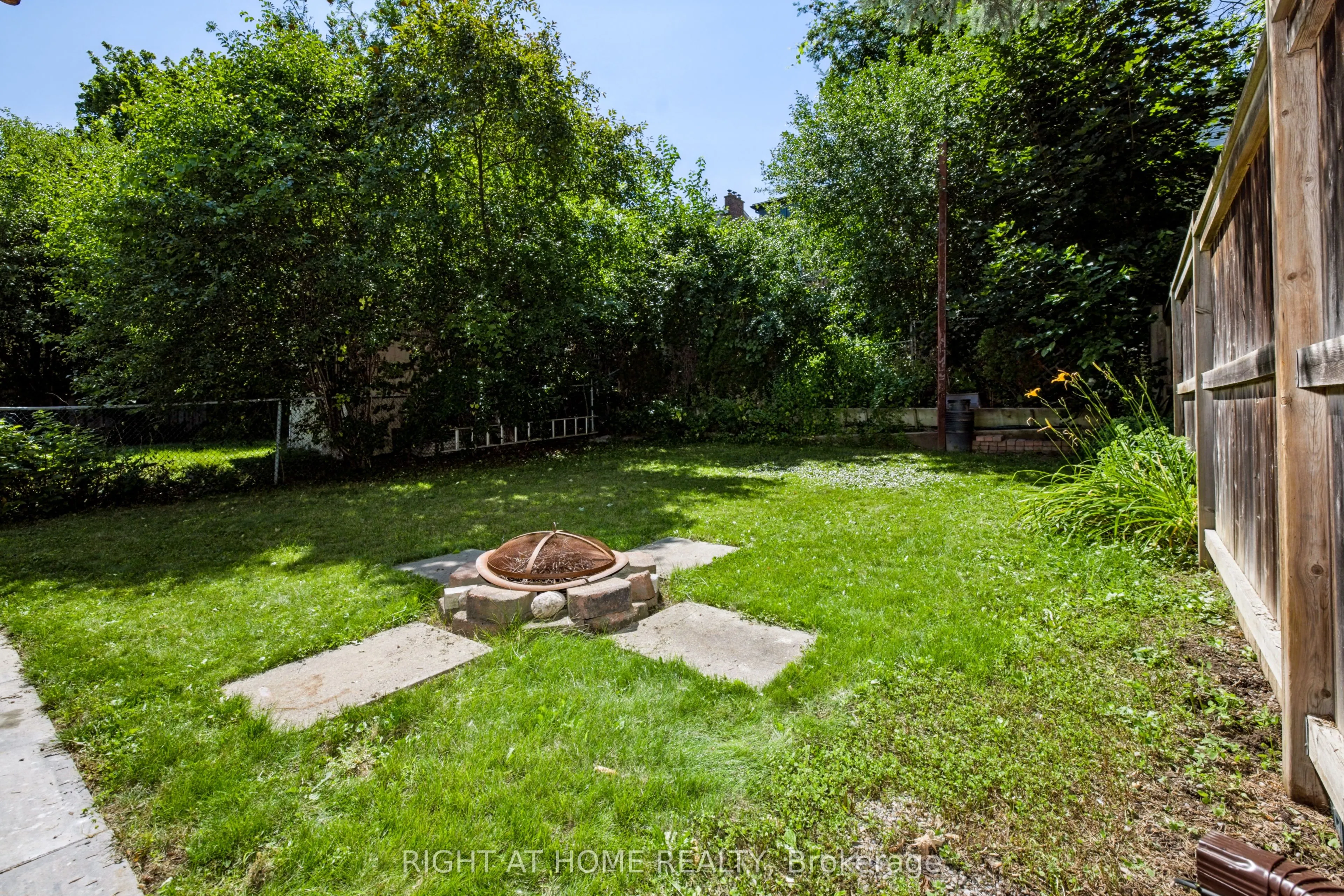 229 Britannia Avenue