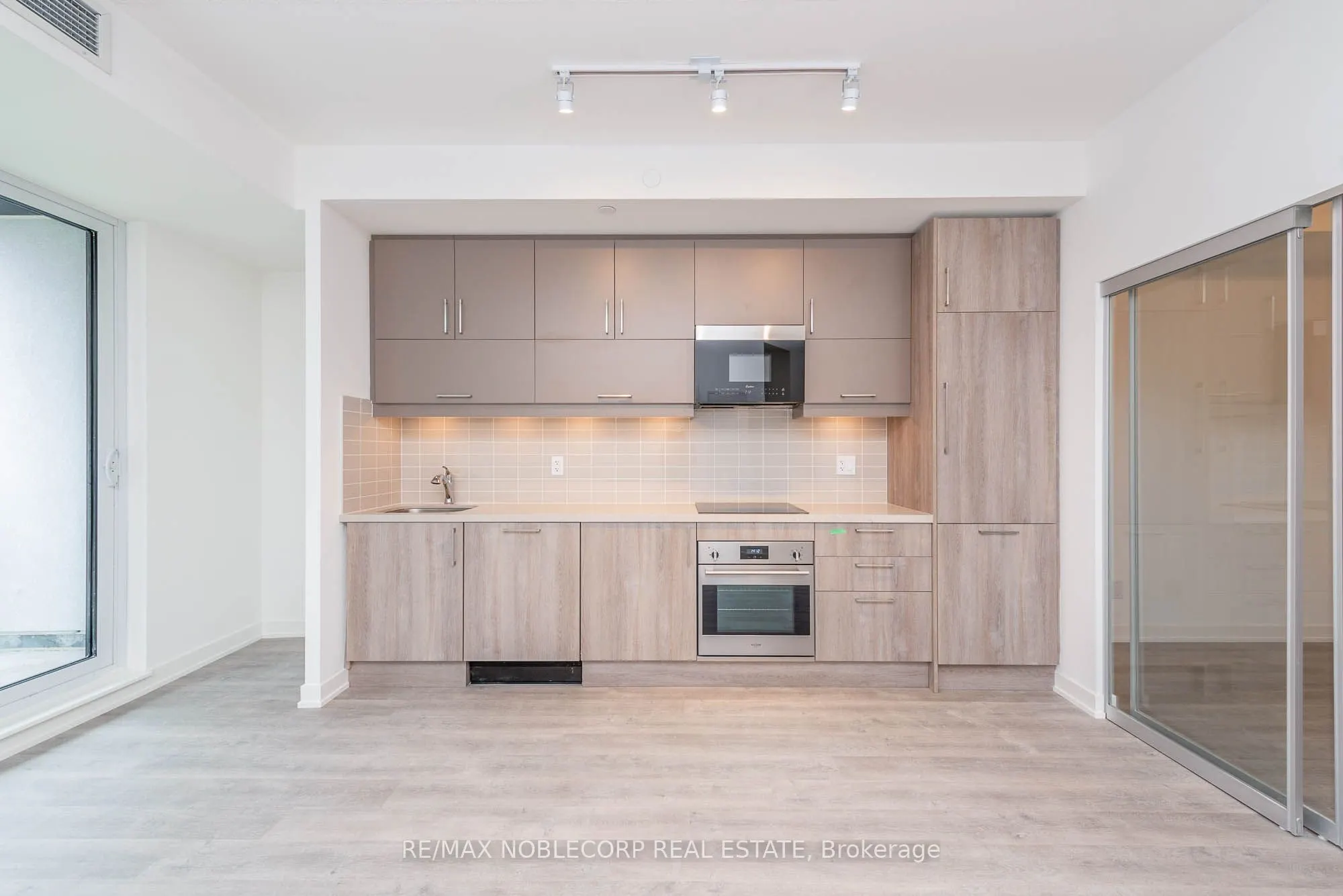 292 Verdale Crossing #812