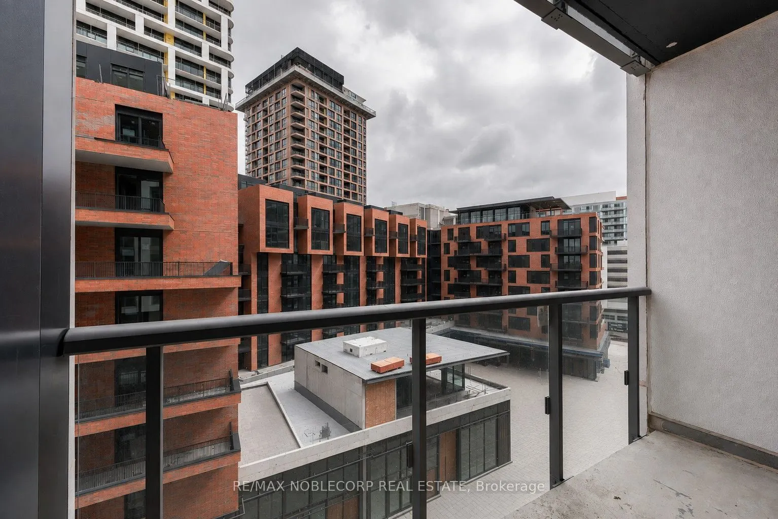292 Verdale Crossing #812