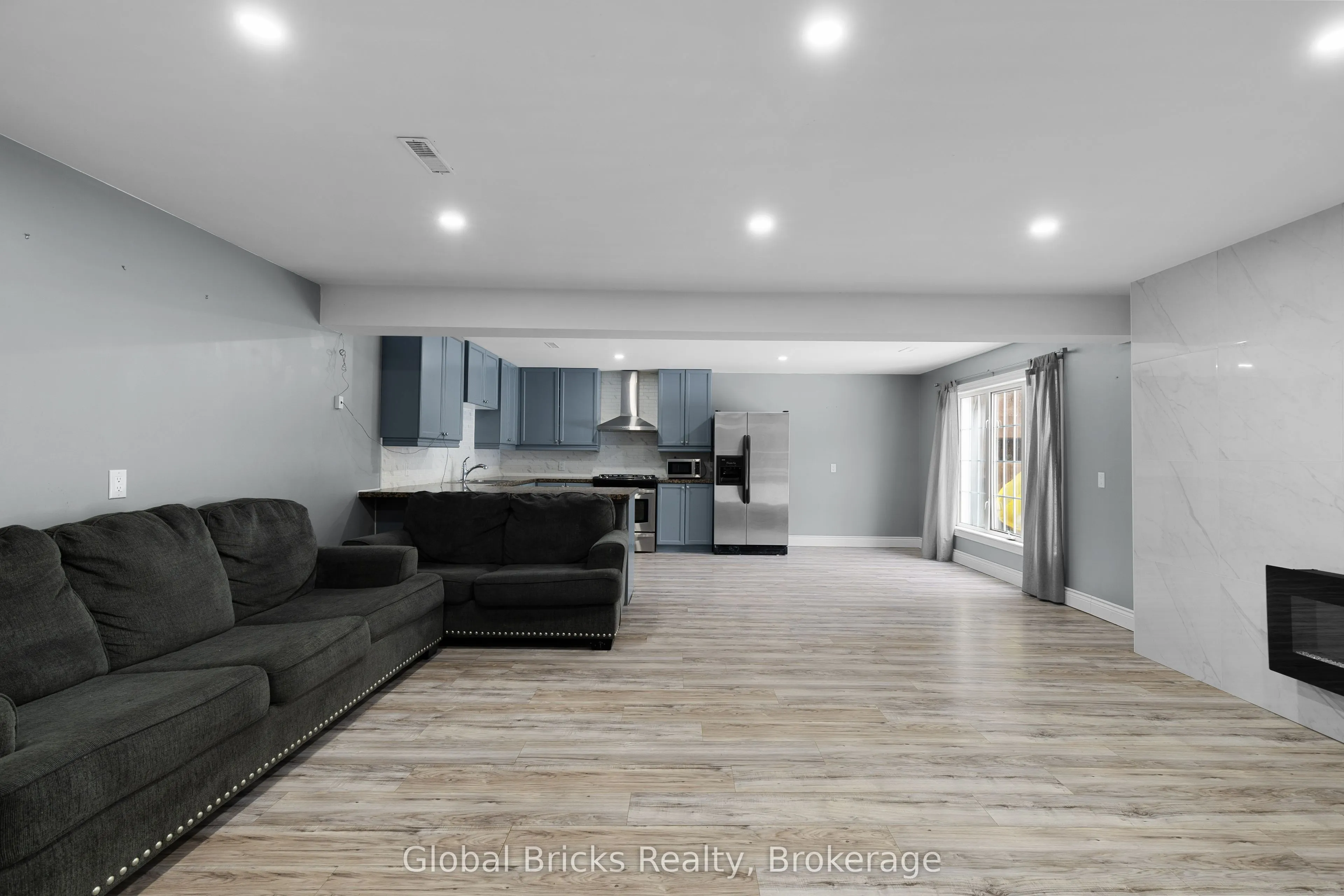 14 Fisher Drive