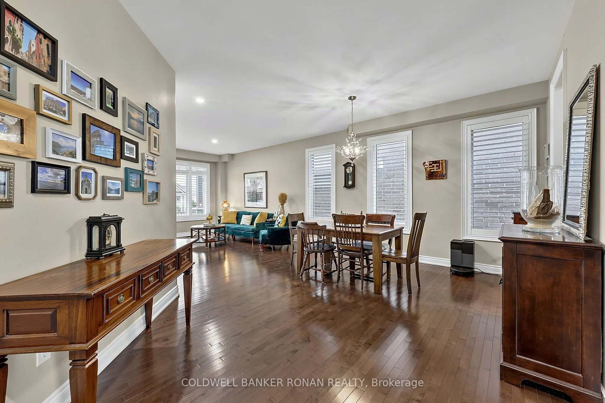 190 Strachan Trail
