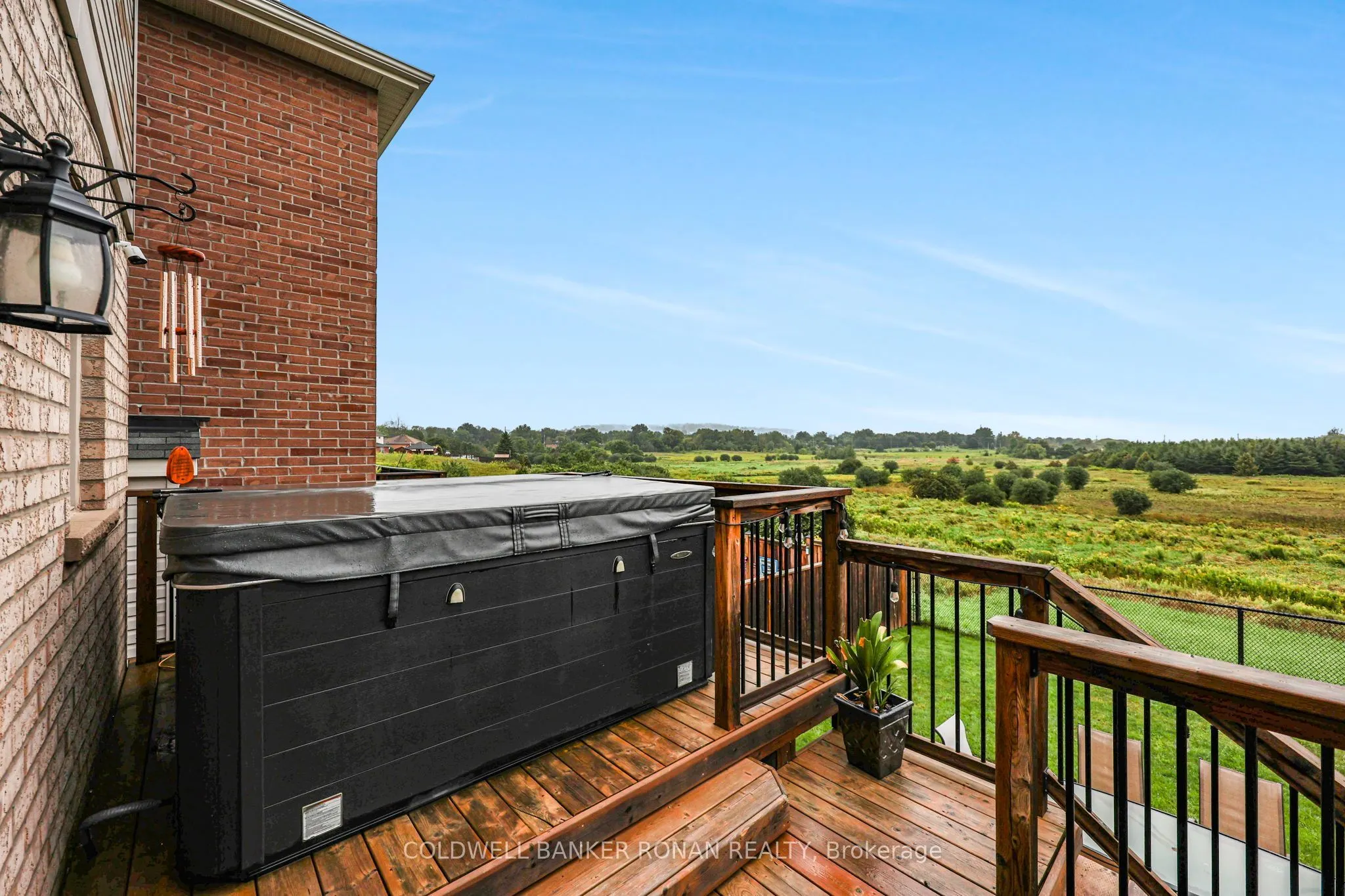 190 Strachan Trail