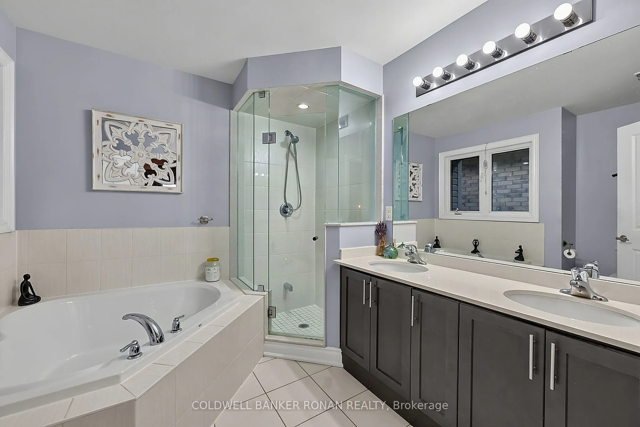 190 Strachan Trail