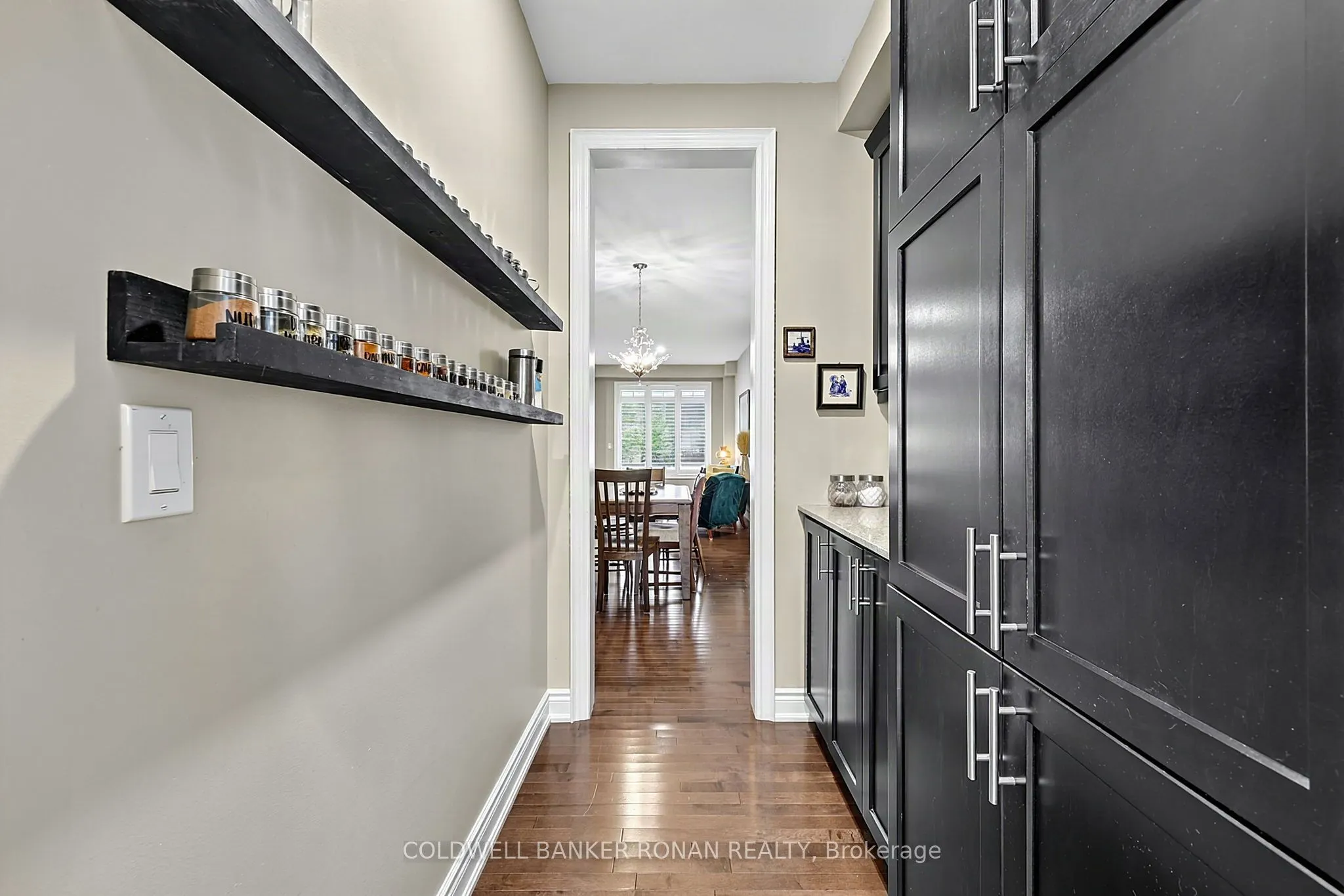 190 Strachan Trail