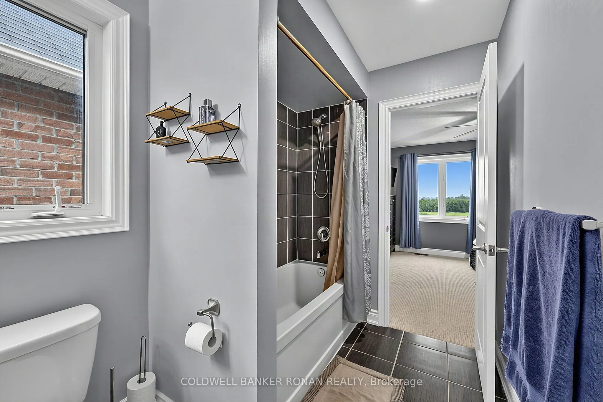 190 Strachan Trail