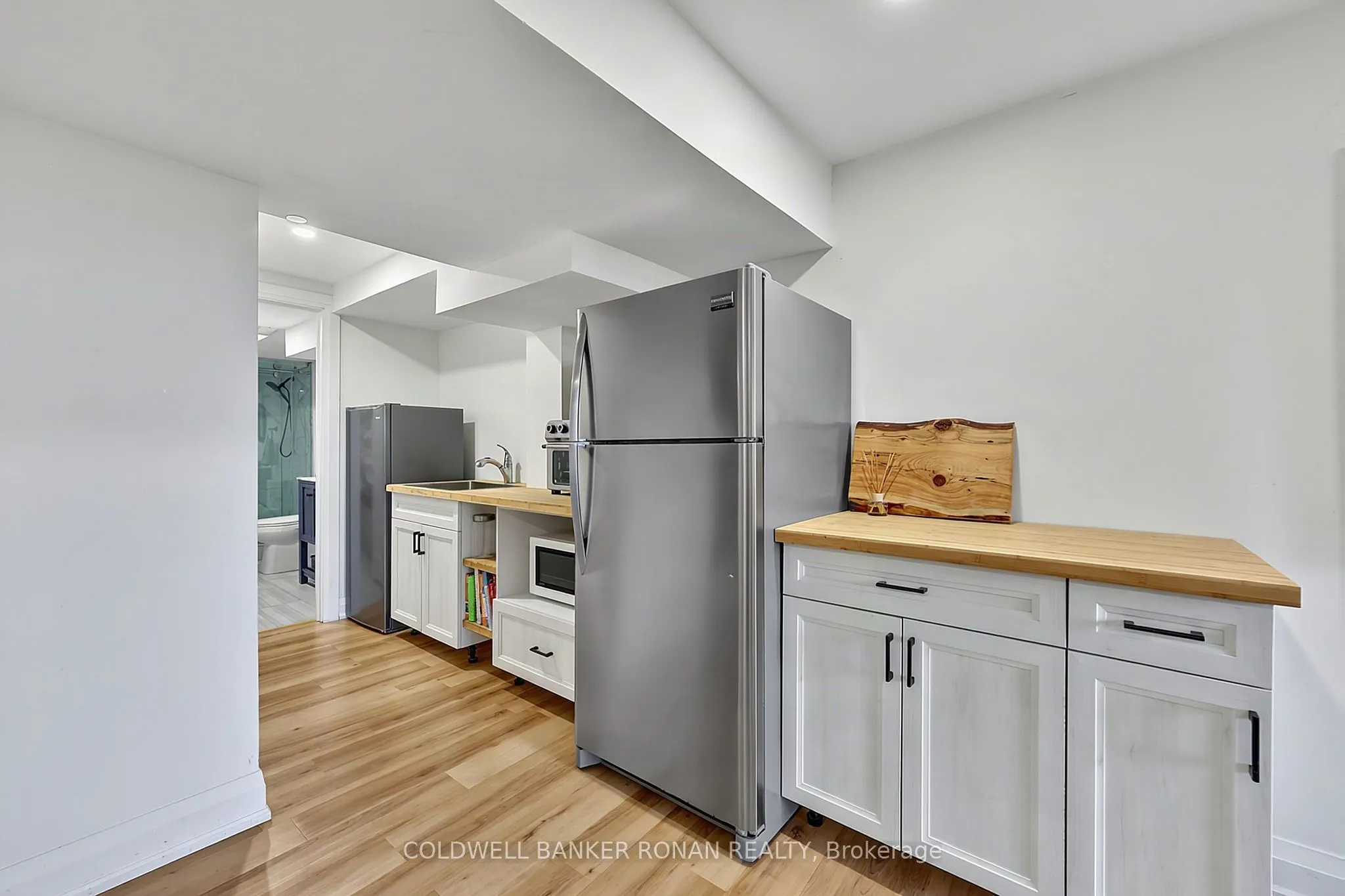190 Strachan Trail