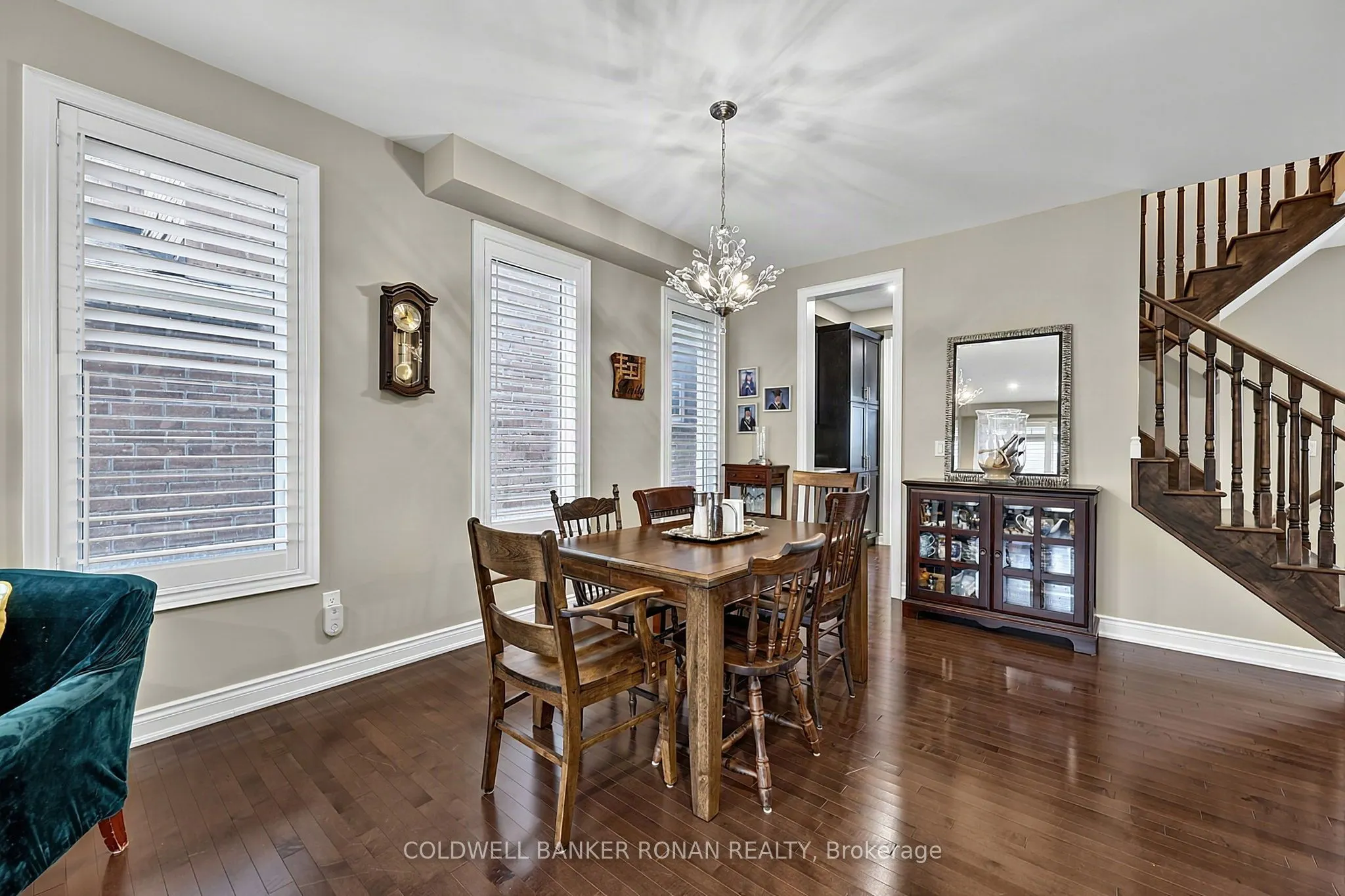 190 Strachan Trail
