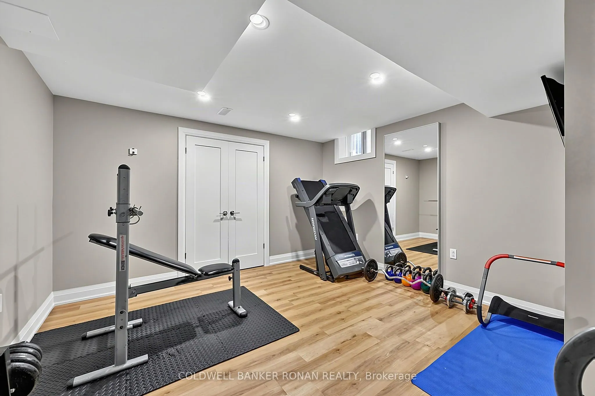 190 Strachan Trail