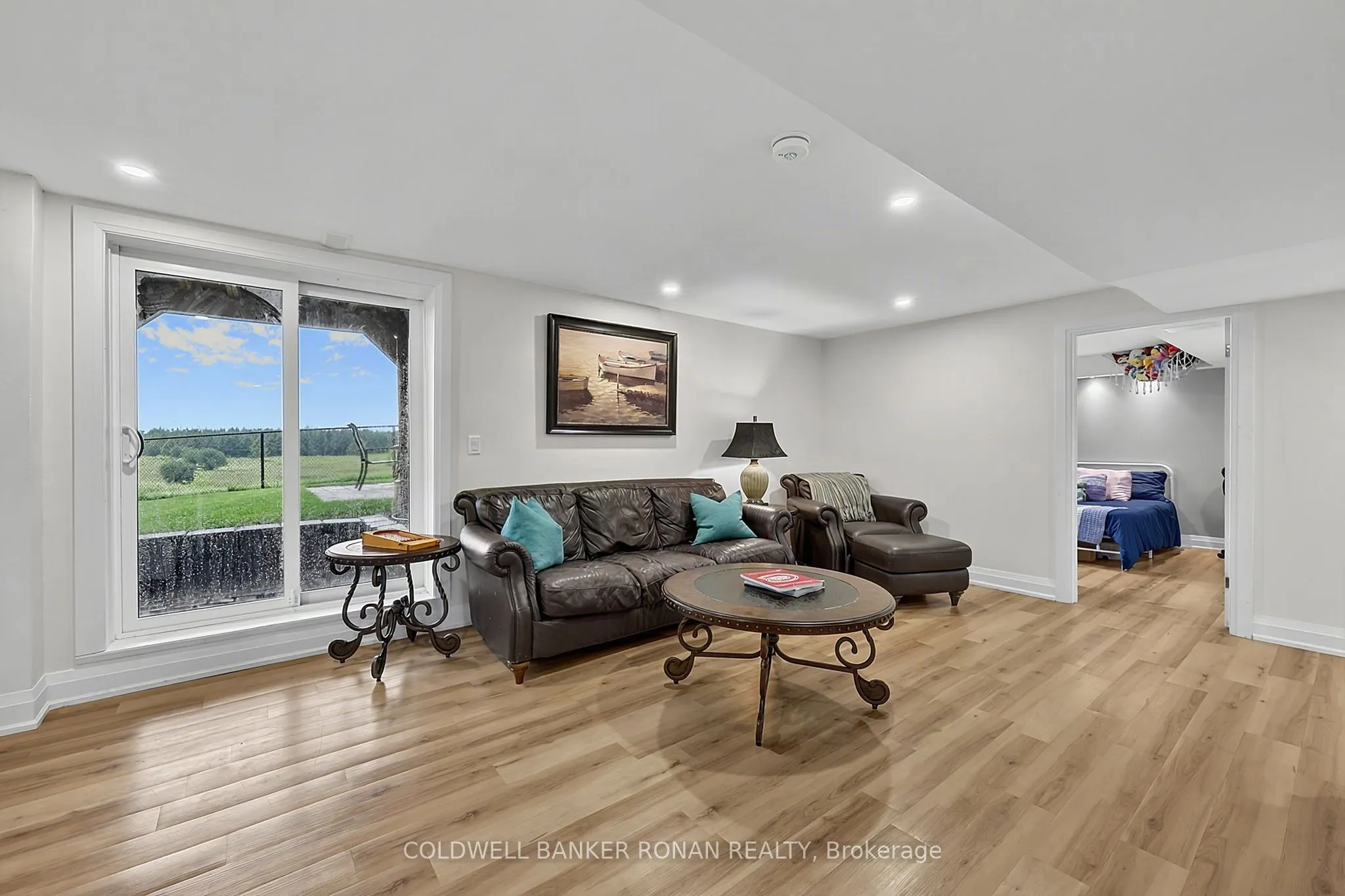 190 Strachan Trail