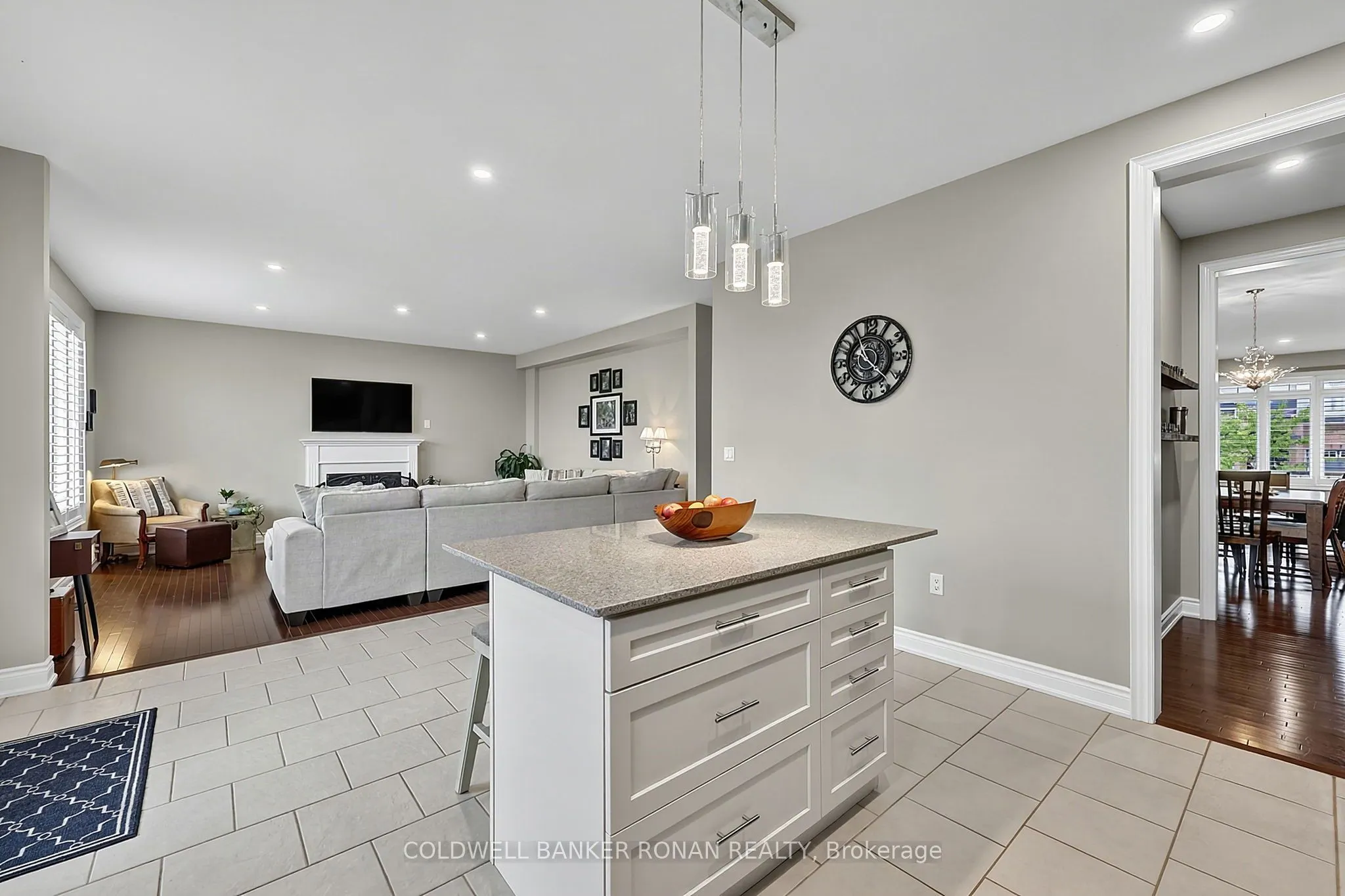 190 Strachan Trail