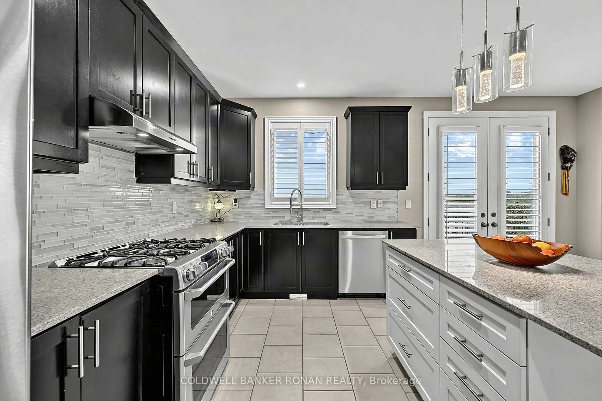 190 Strachan Trail