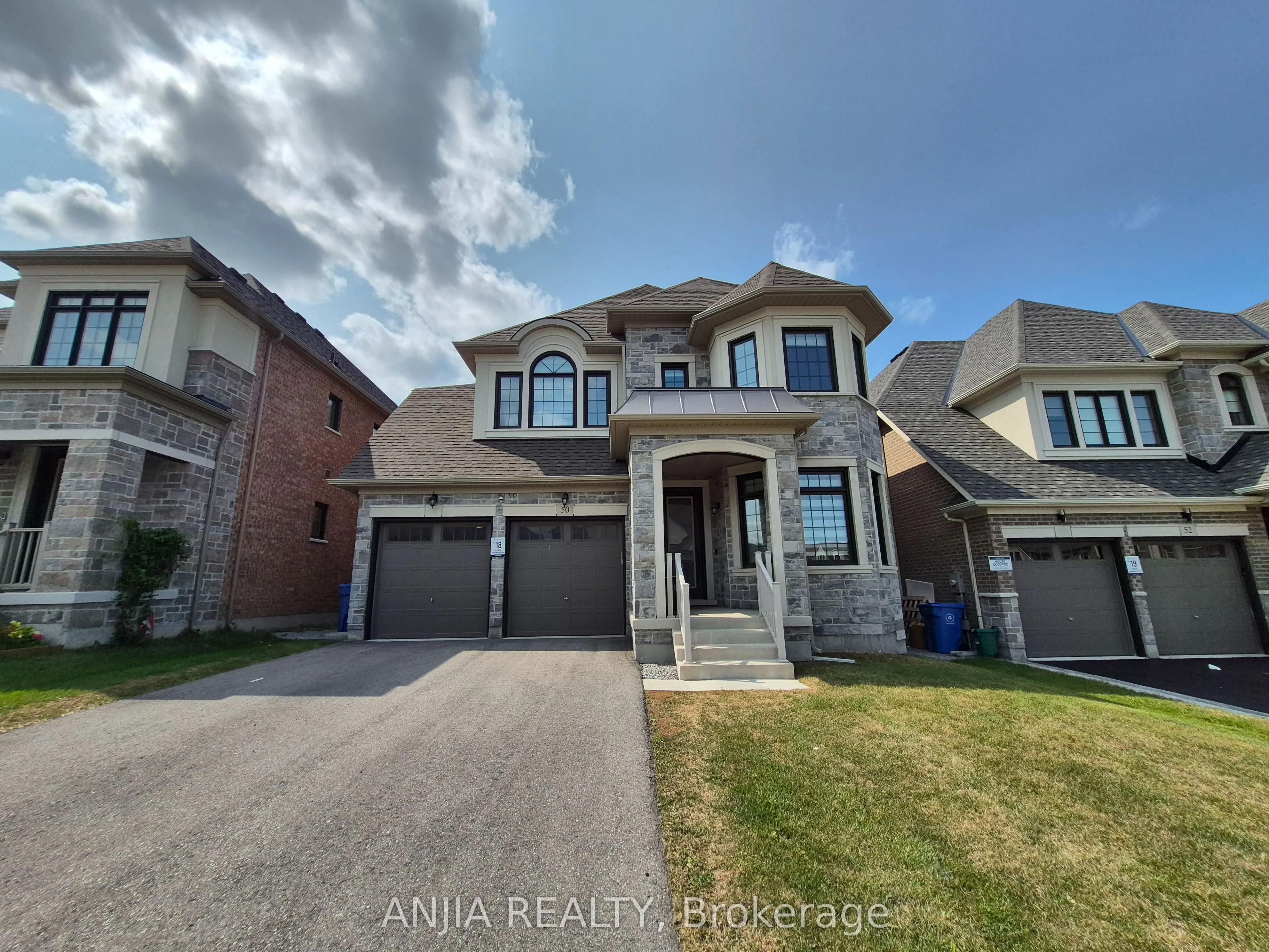 50 Meadow Vista Crescent