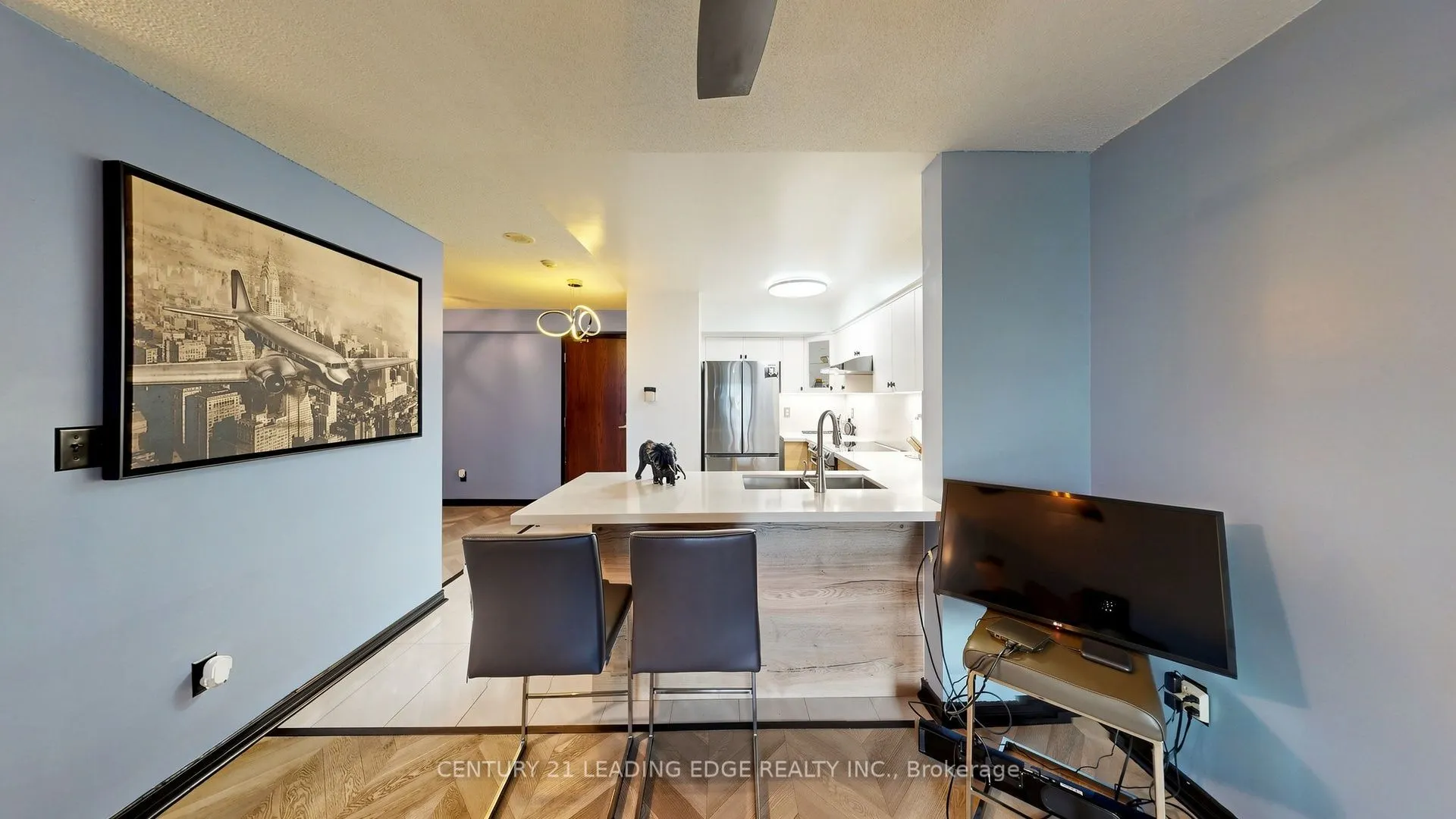 39 Oneida Crescent #212