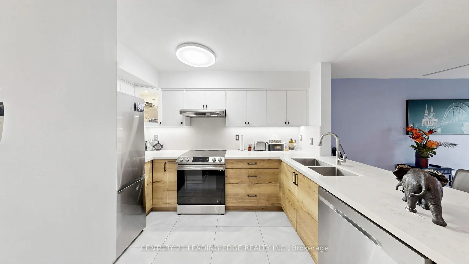 39 Oneida Crescent #212