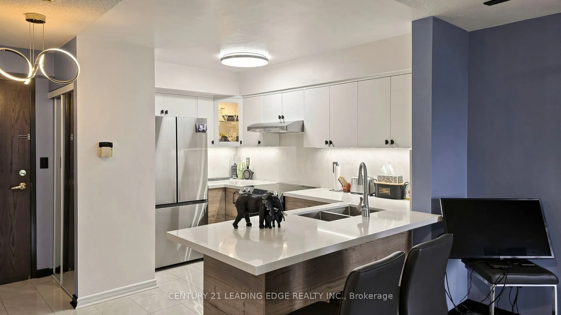 39 Oneida Crescent #212