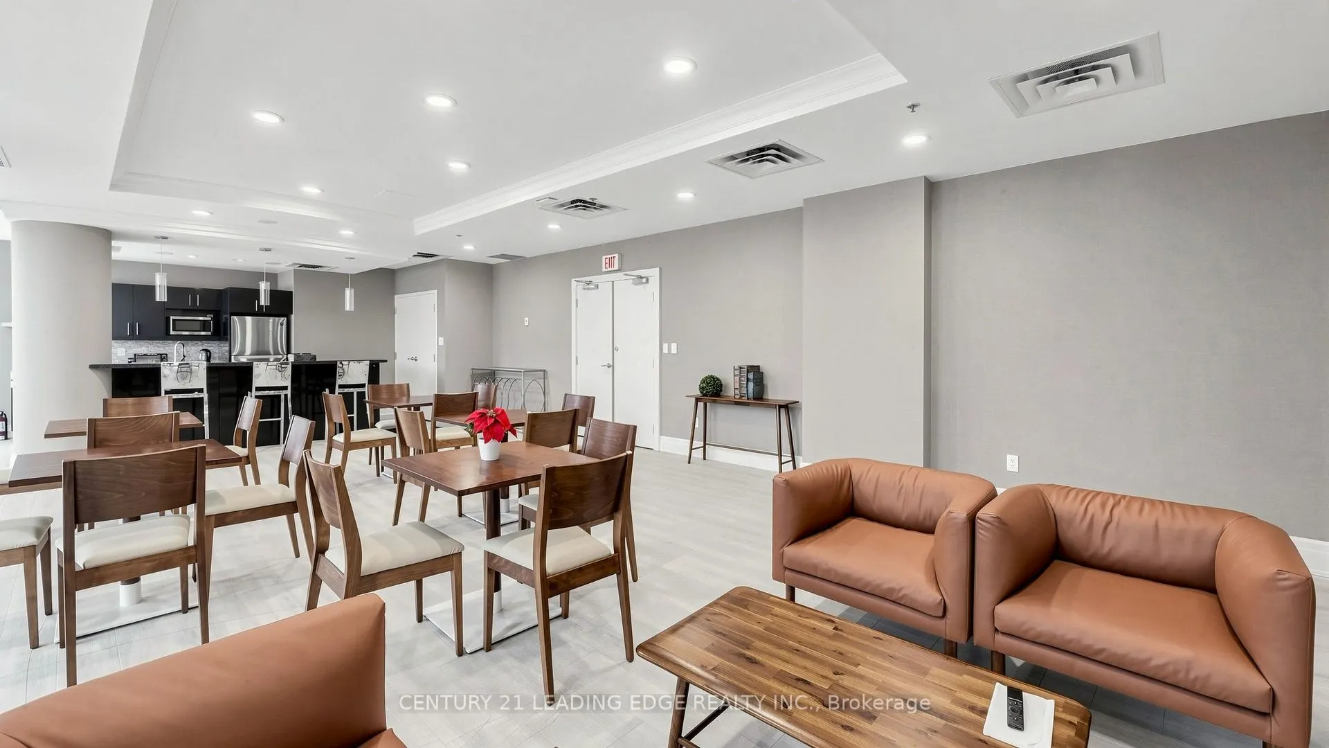 39 Oneida Crescent #212