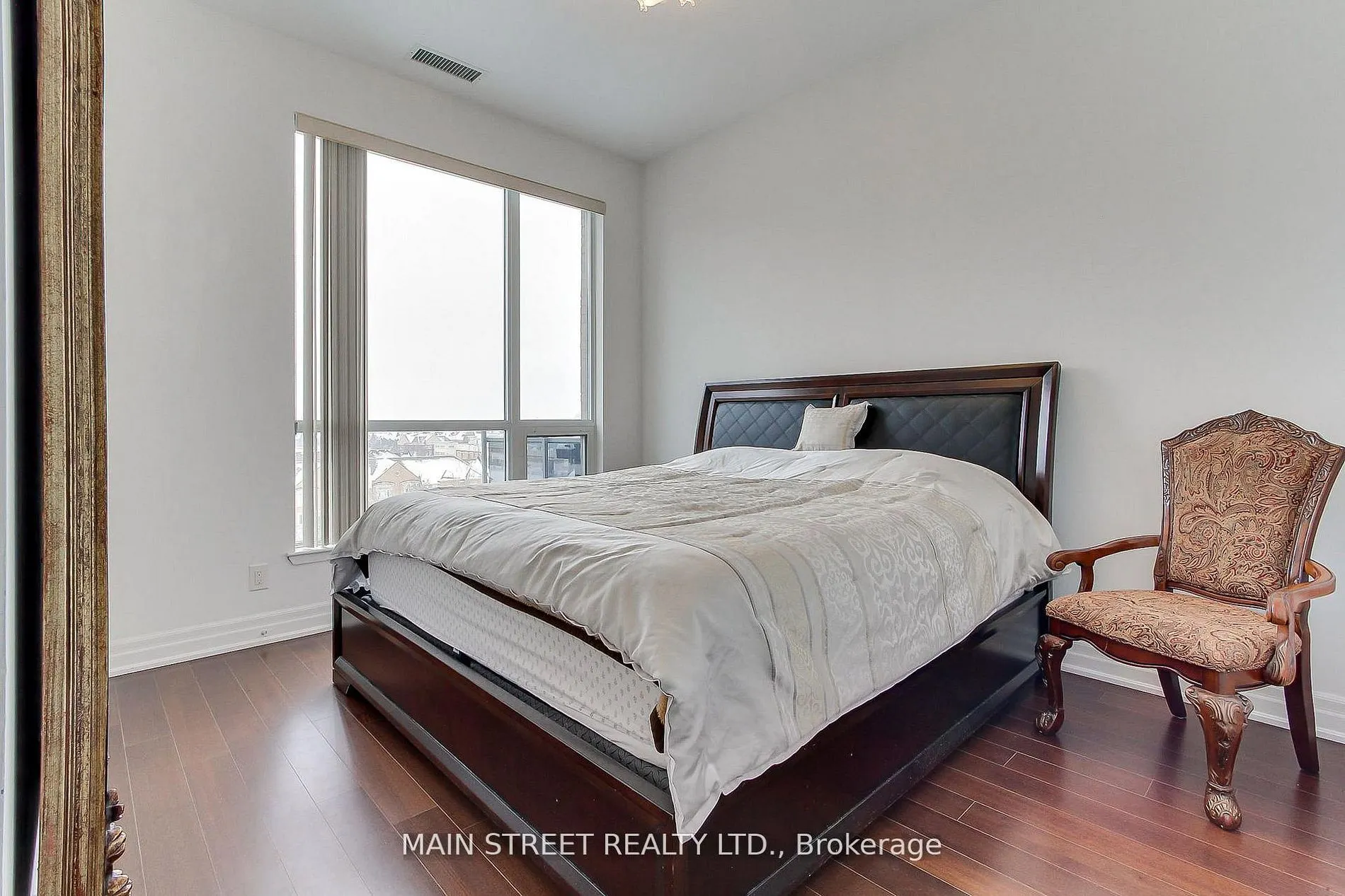 111 Civic Square Gate E #619