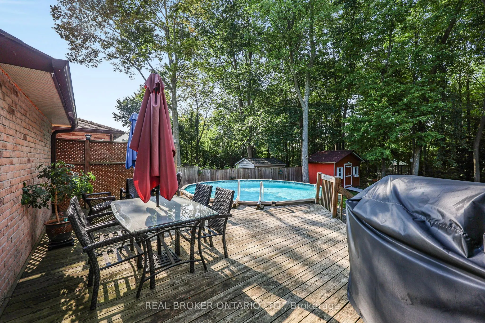 2 Amberglen Court