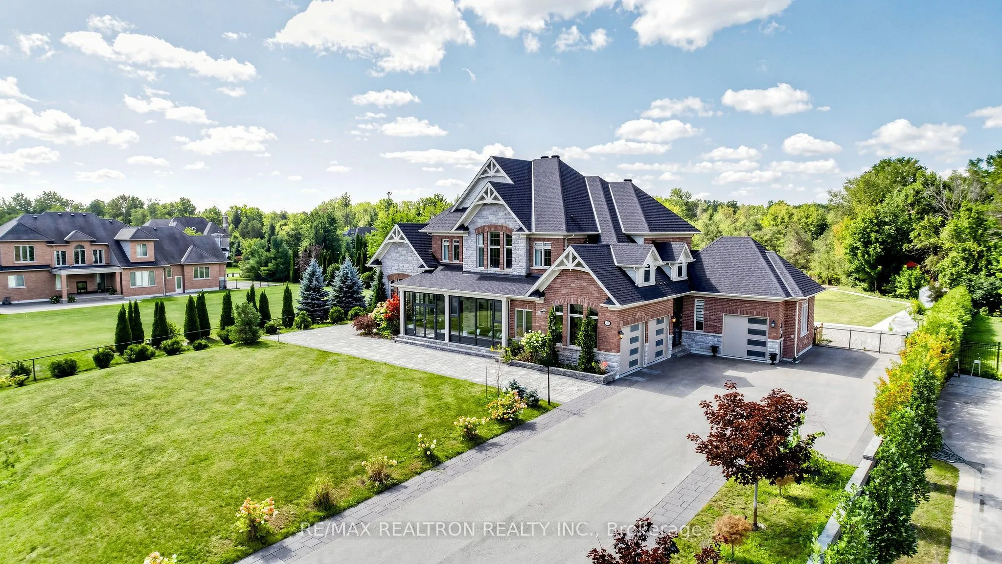 8 Fawn Grove