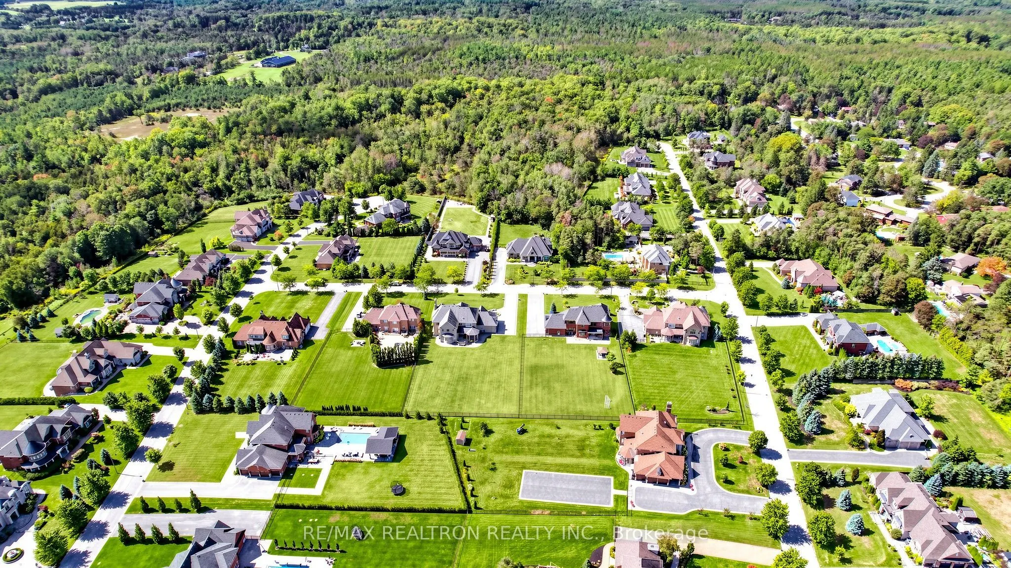 8 Fawn Grove