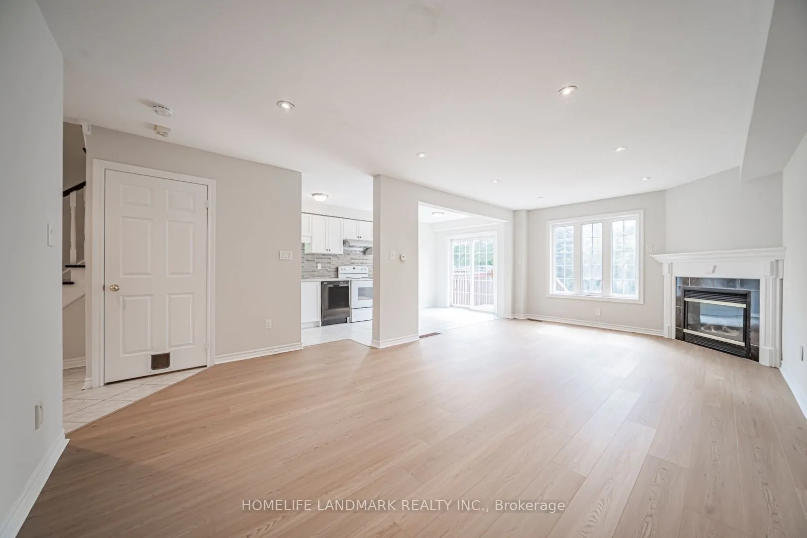 59 Bloomgate Crescent