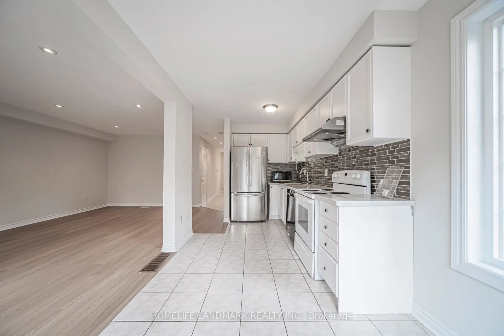 59 Bloomgate Crescent