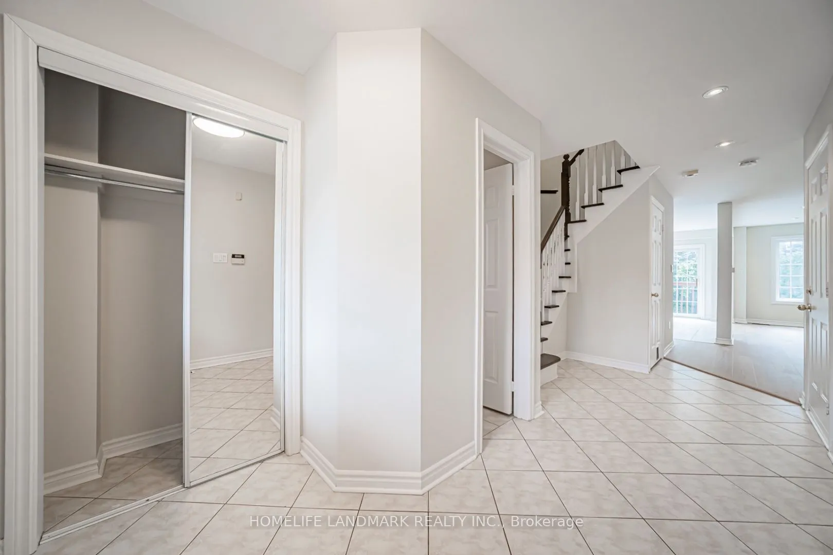 59 Bloomgate Crescent