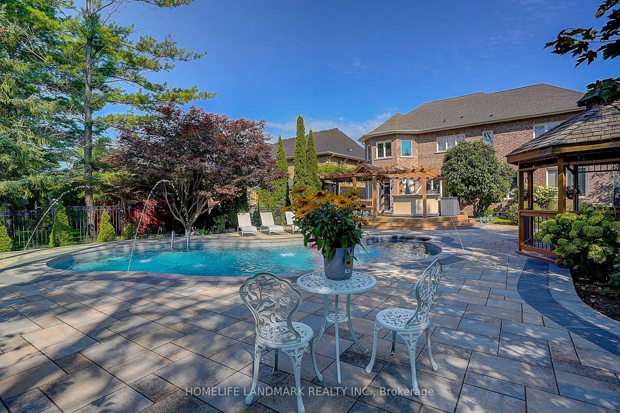 1061 Nellie Little Crescent