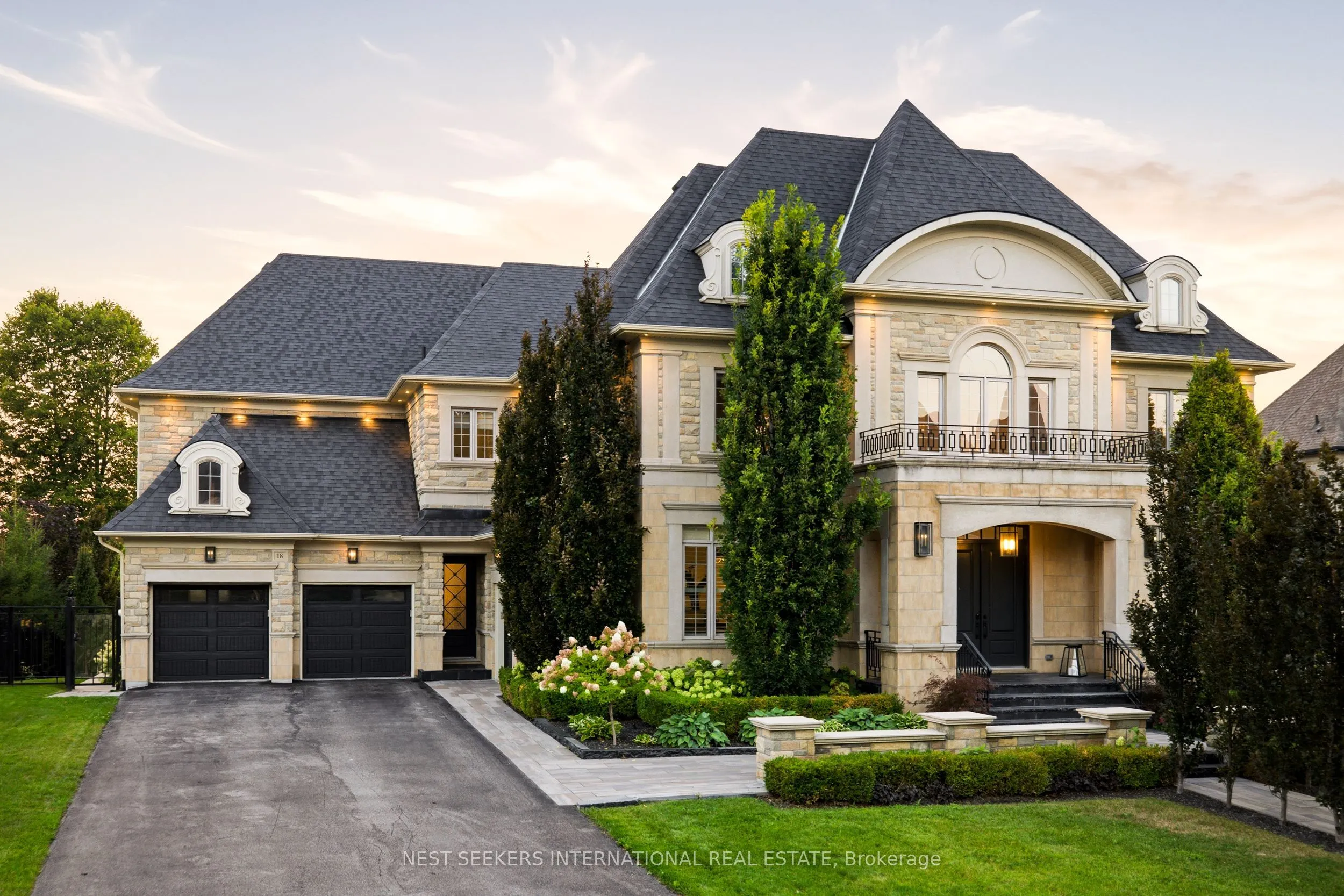 18 Westbrooke Boulevard
