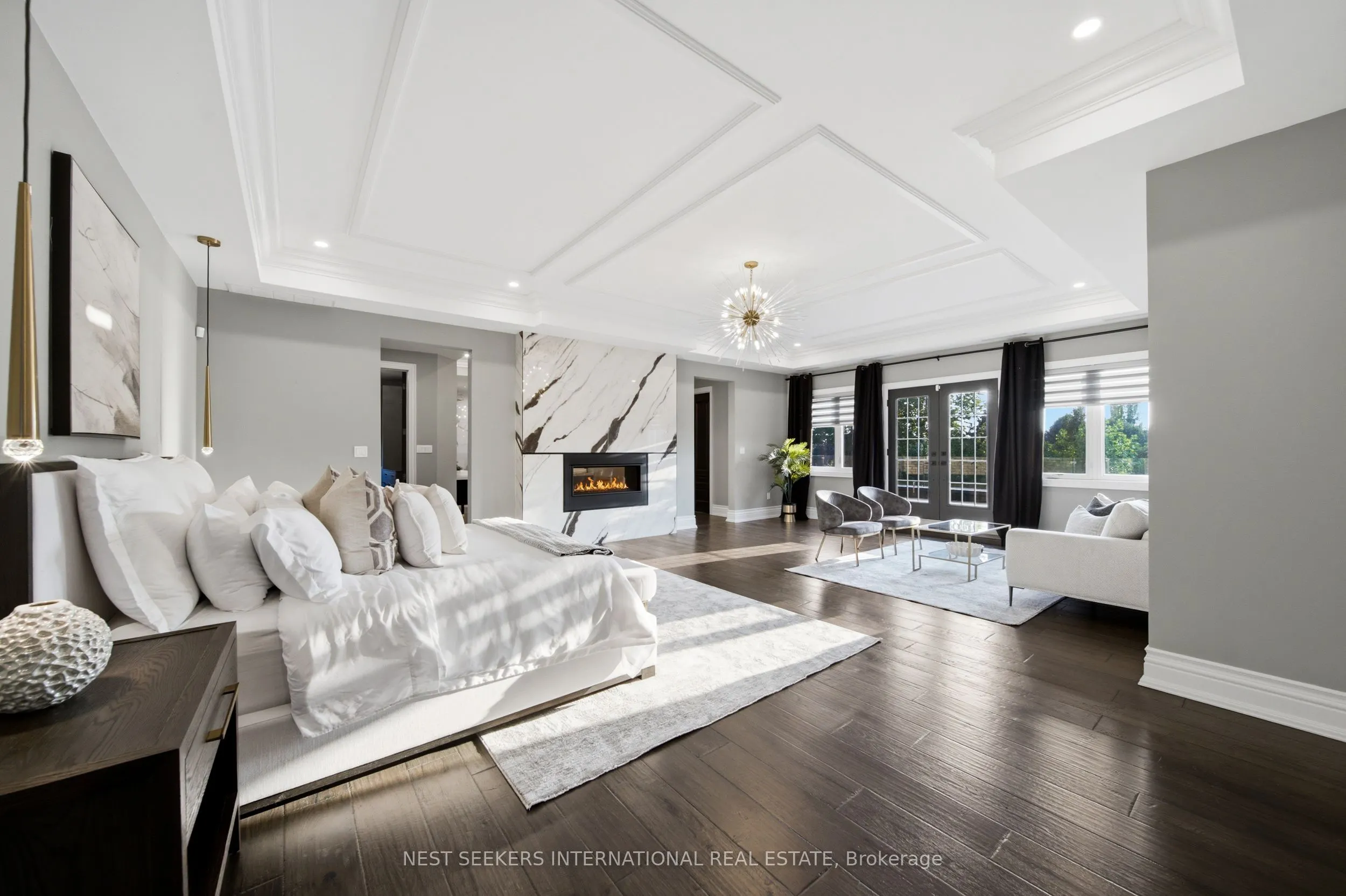 18 Westbrooke Boulevard