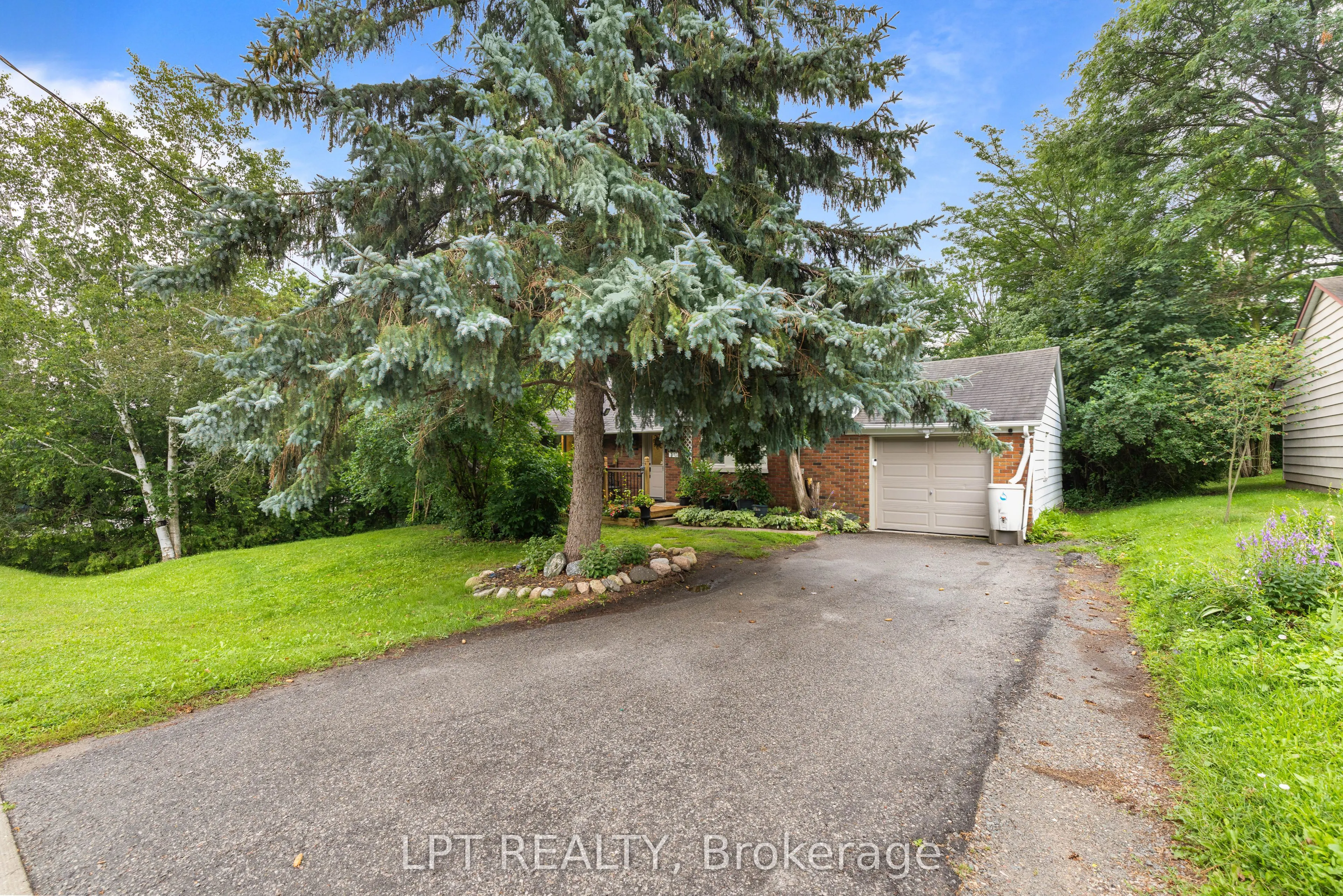 98 Don Mor Drive