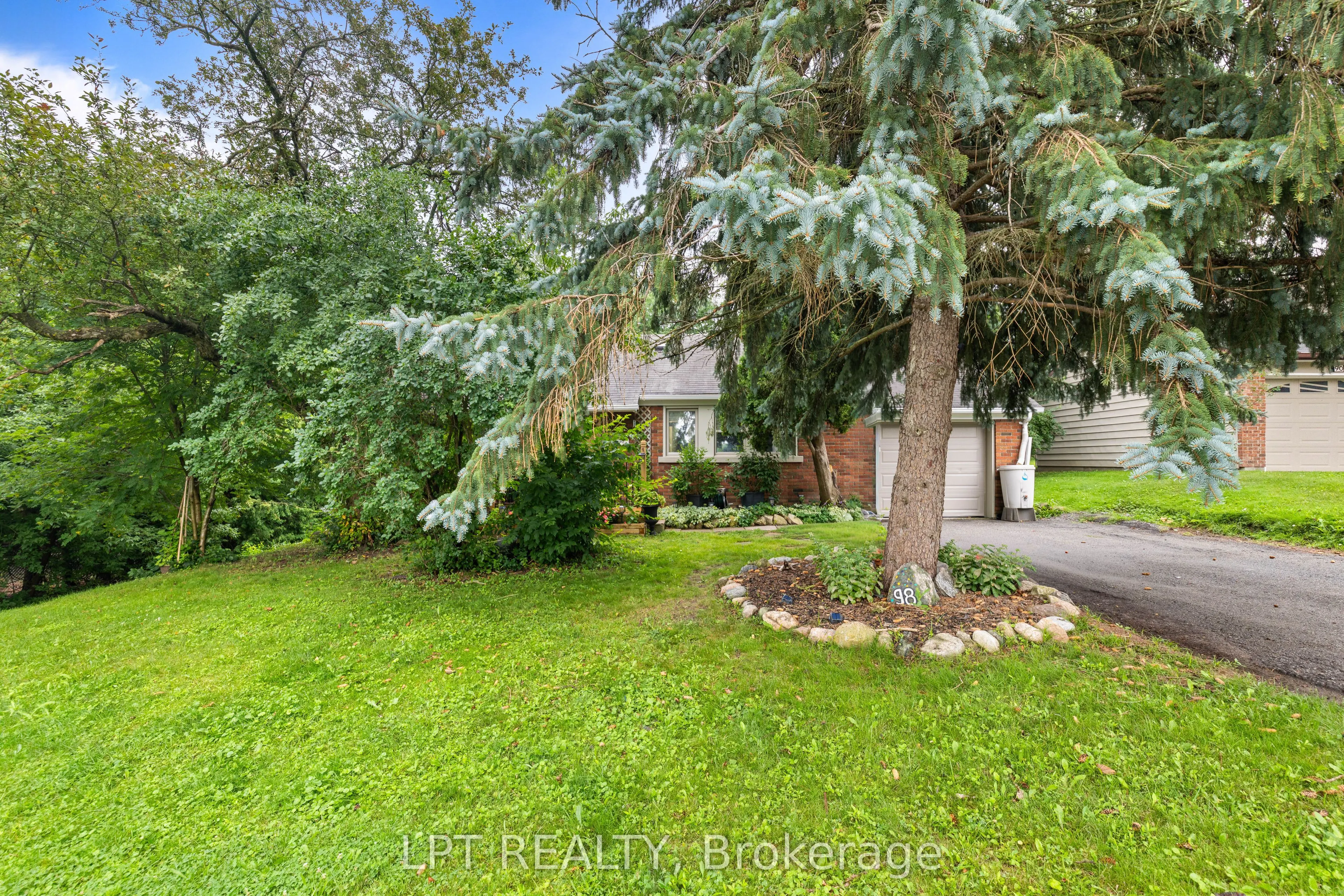 98 Don Mor Drive