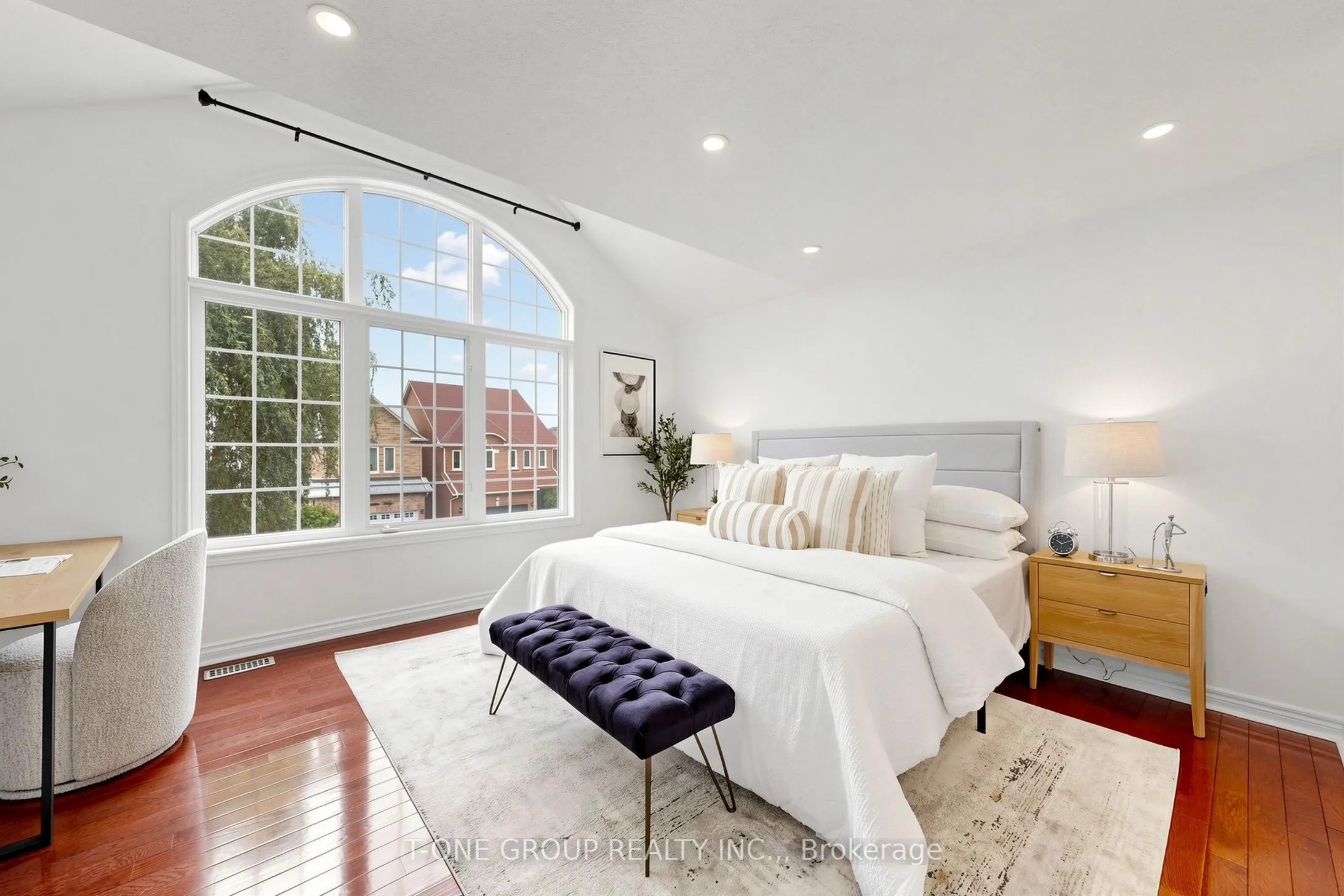 87 Serene Way