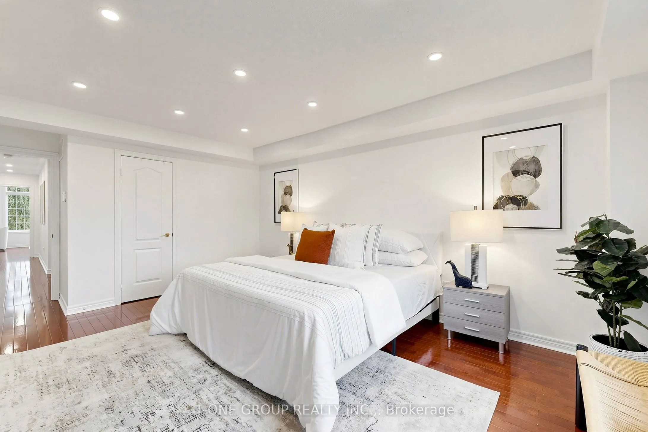 87 Serene Way