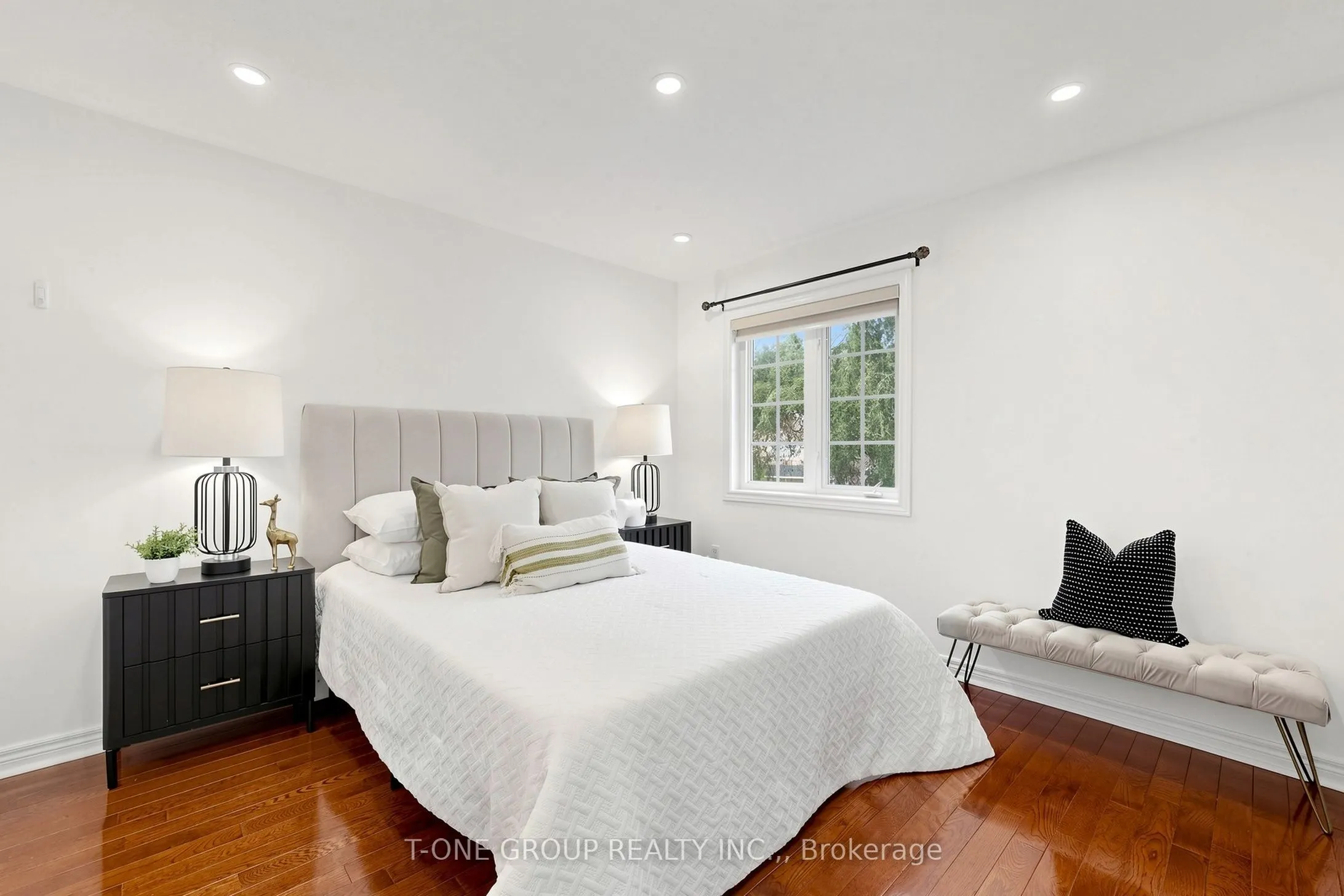 87 Serene Way