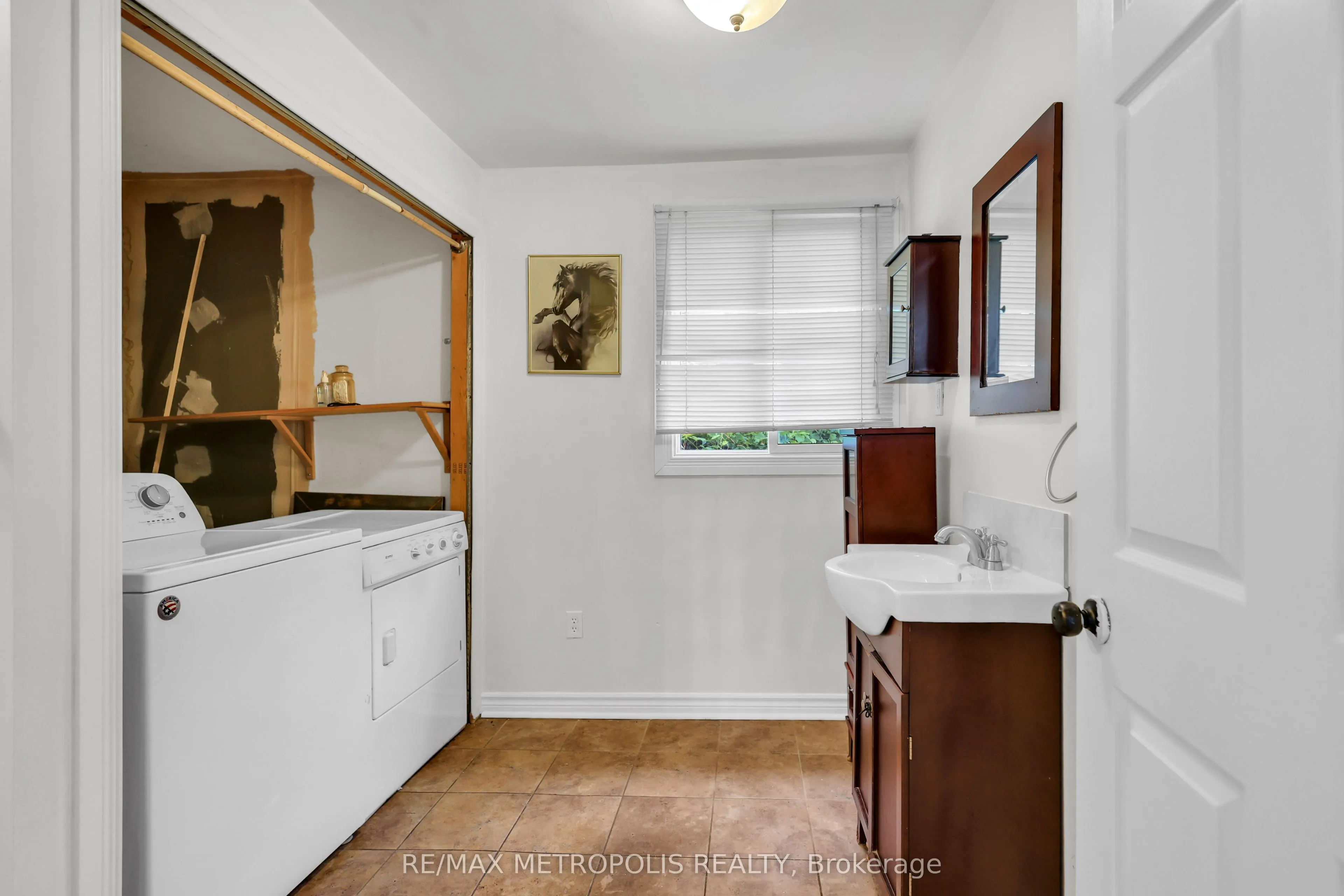856 Central Avenue