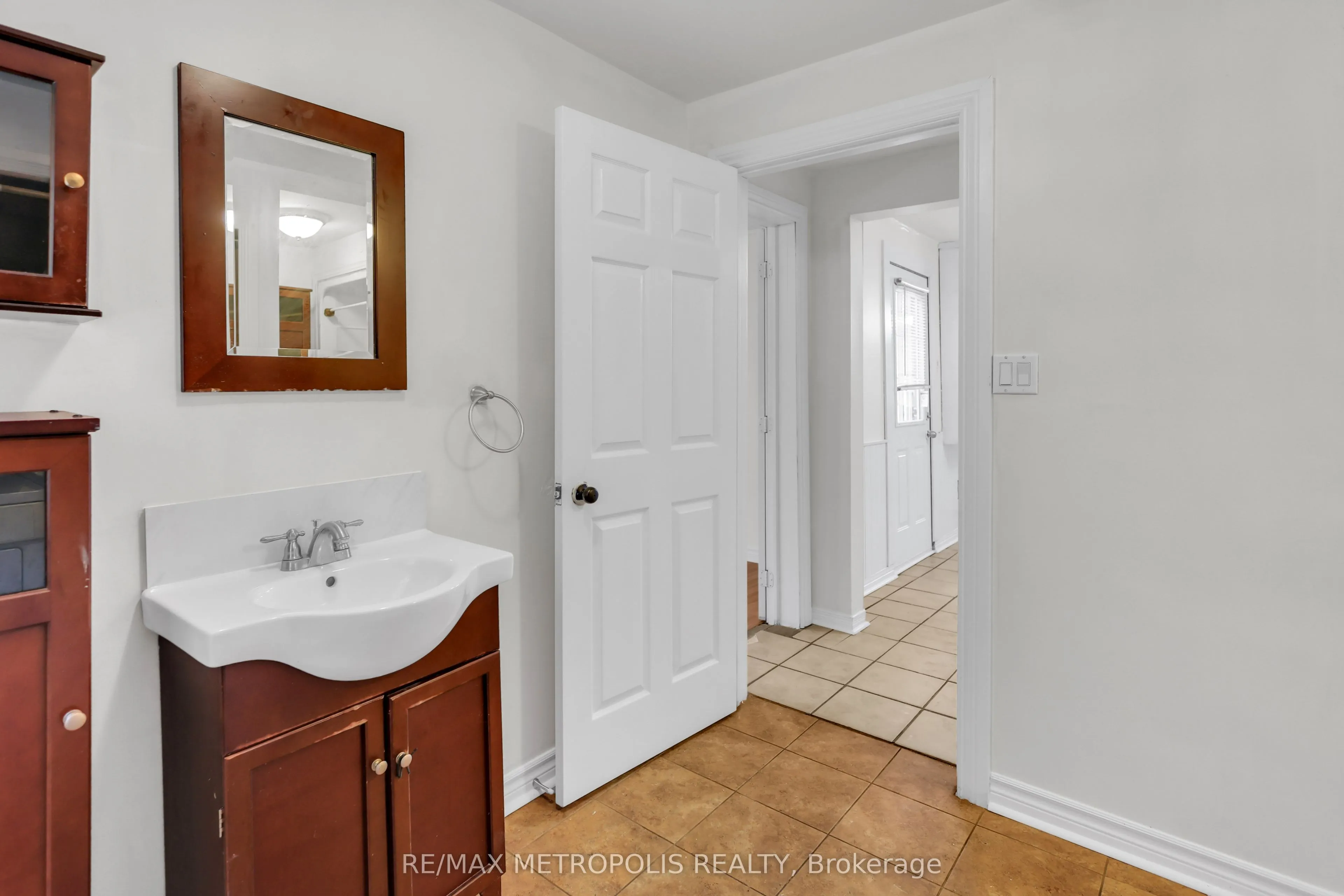 856 Central Avenue