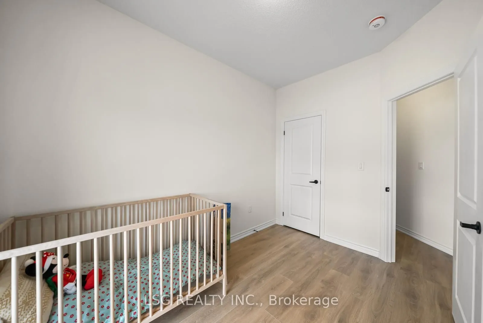 153 Blick Crescent