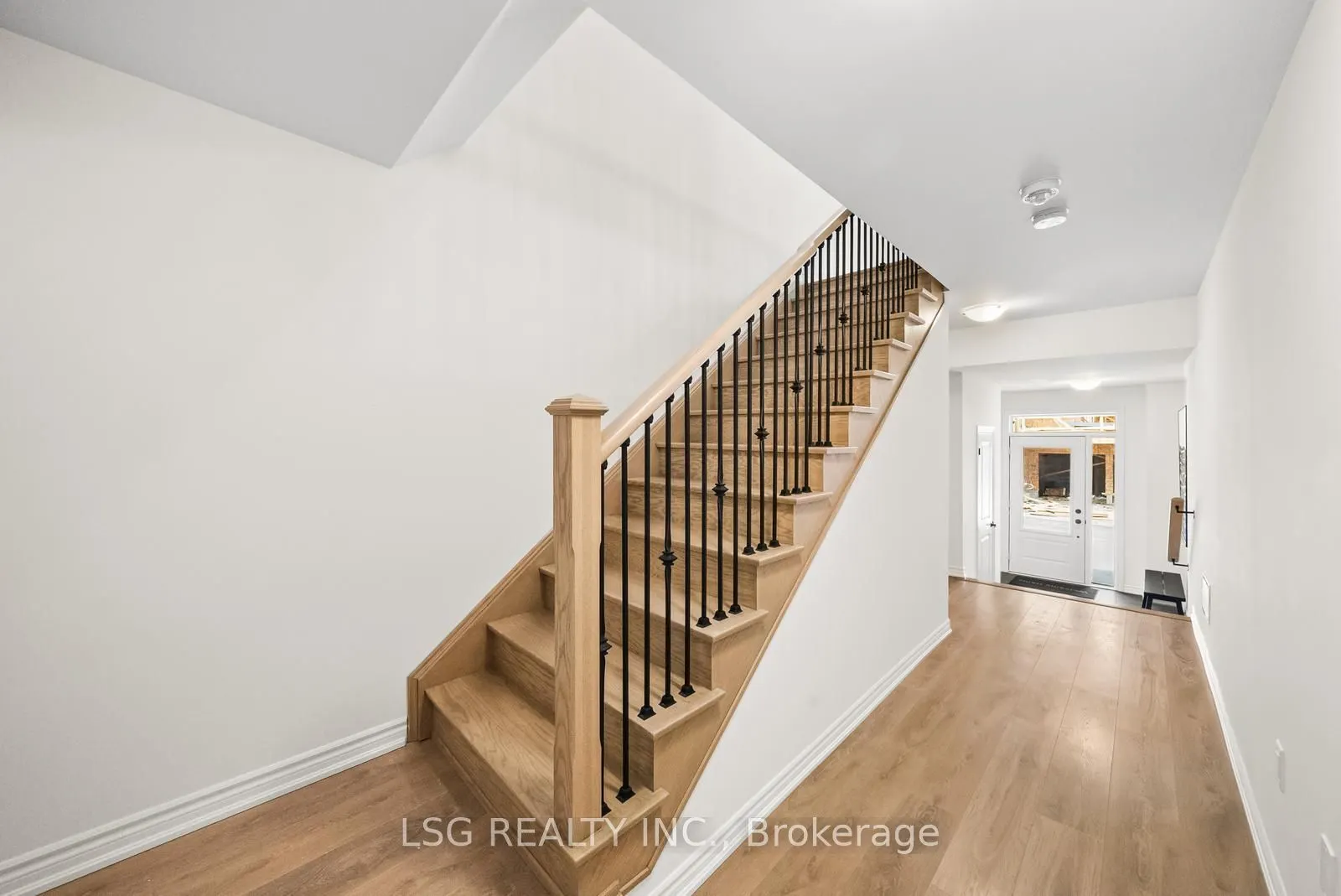 153 Blick Crescent
