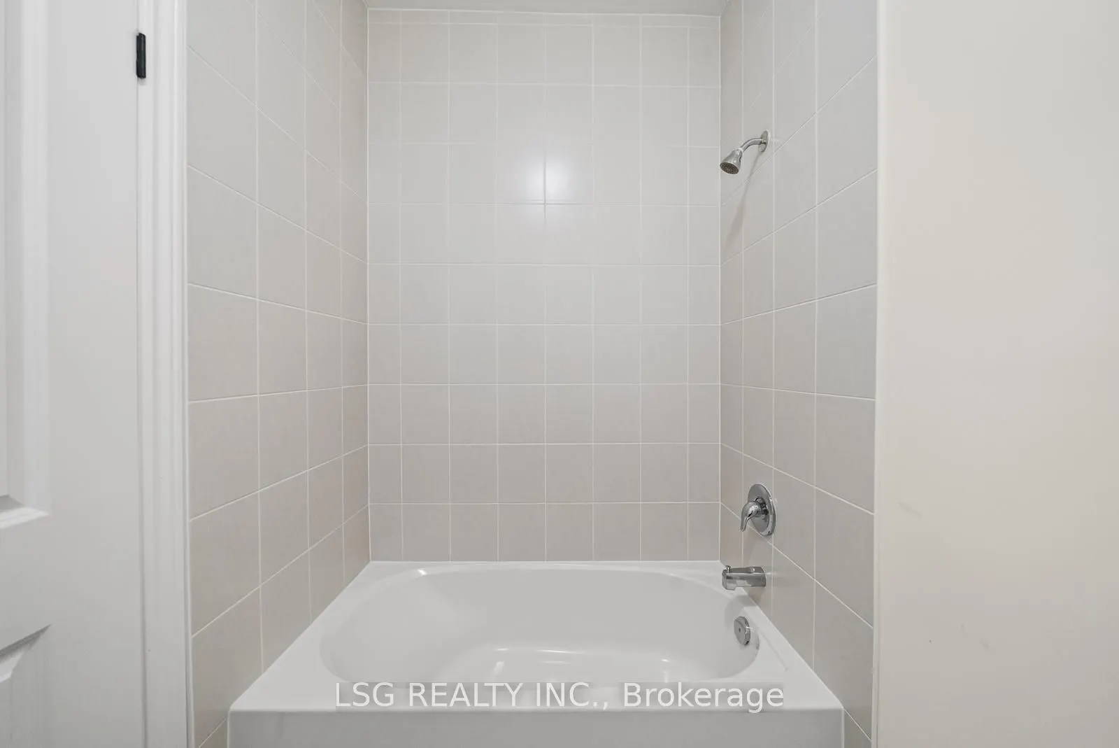153 Blick Crescent