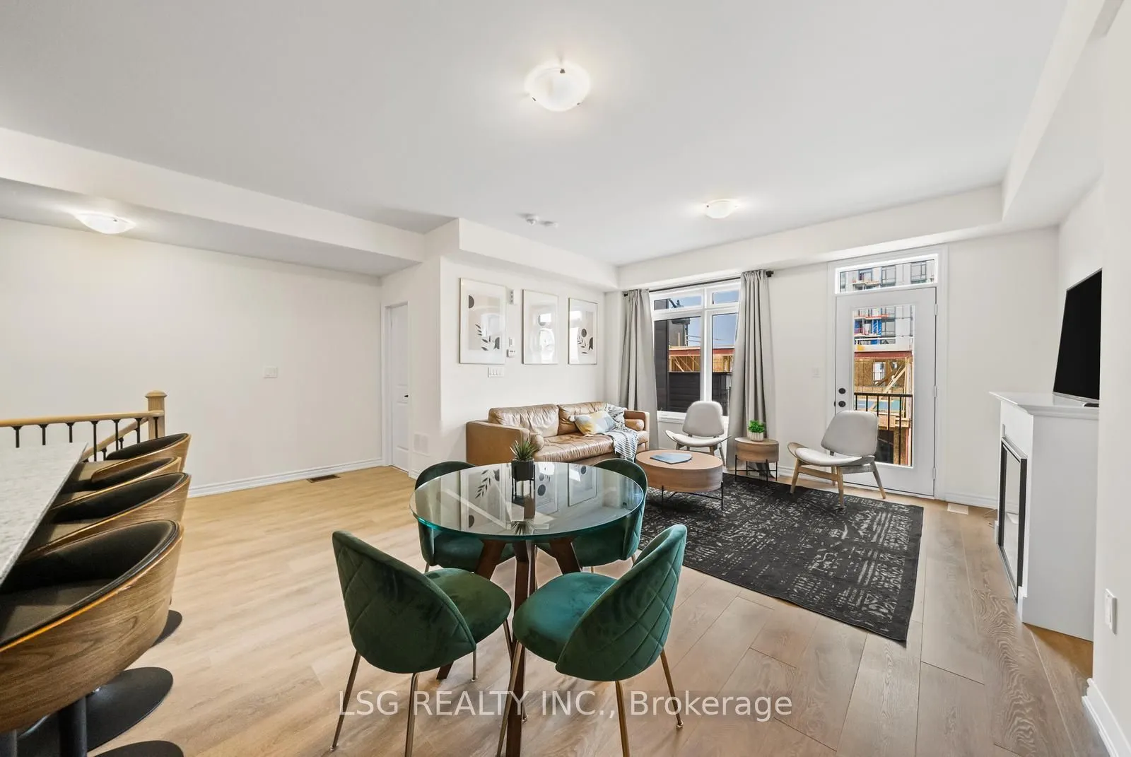 153 Blick Crescent