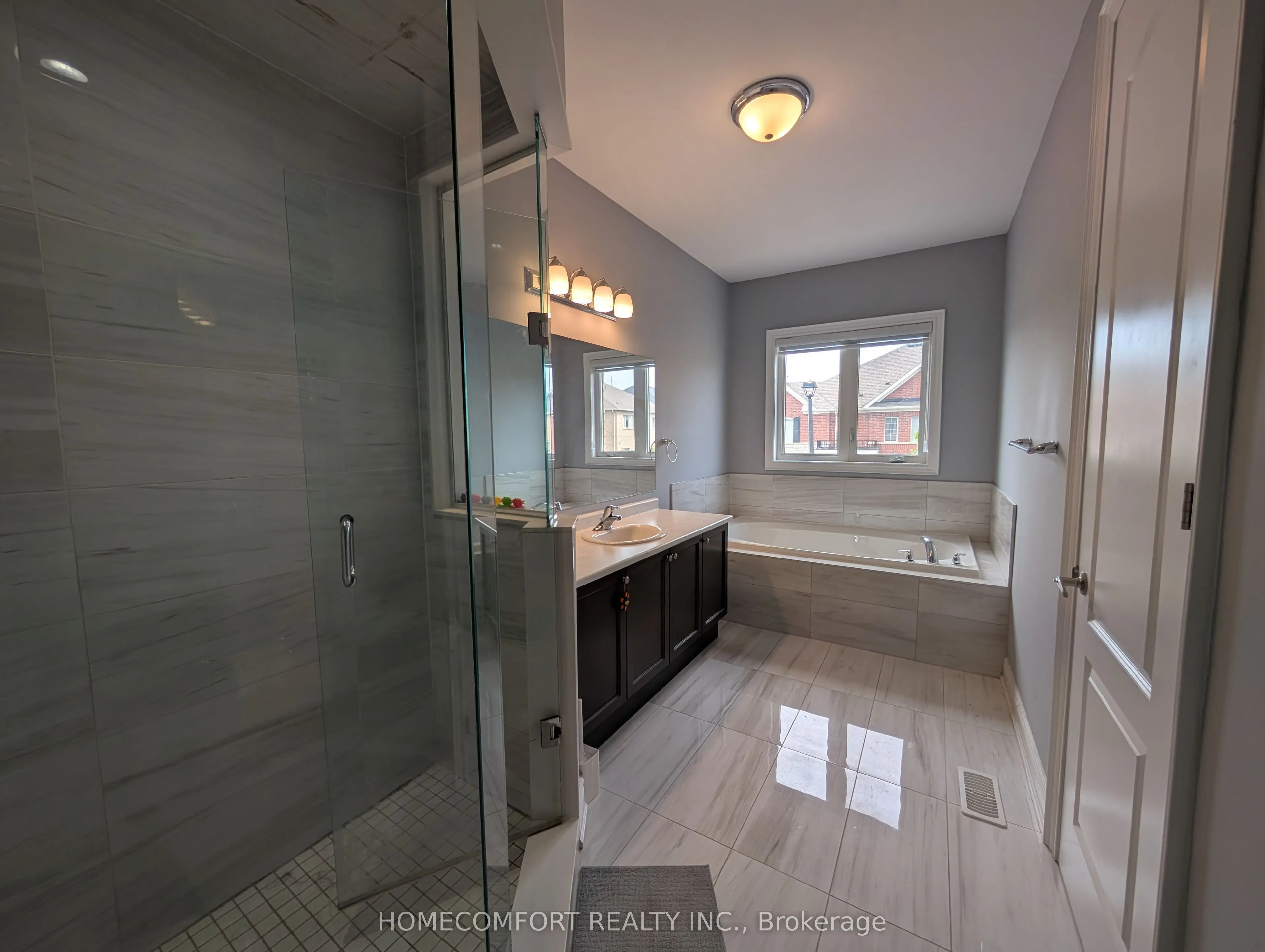 230 Paradelle Drive