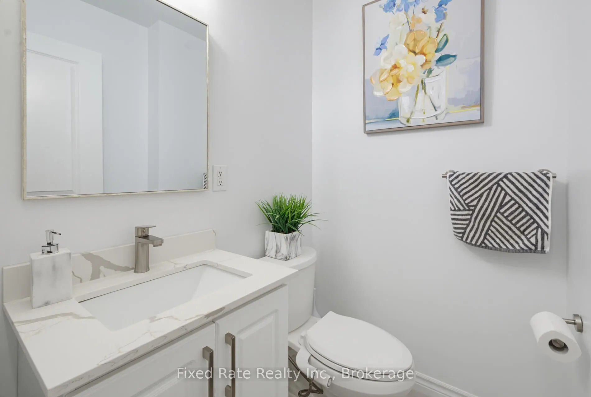 15 Hoard Avenue S