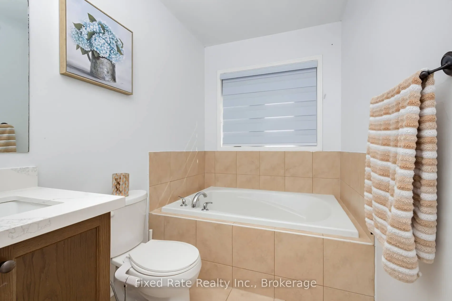 15 Hoard Avenue S