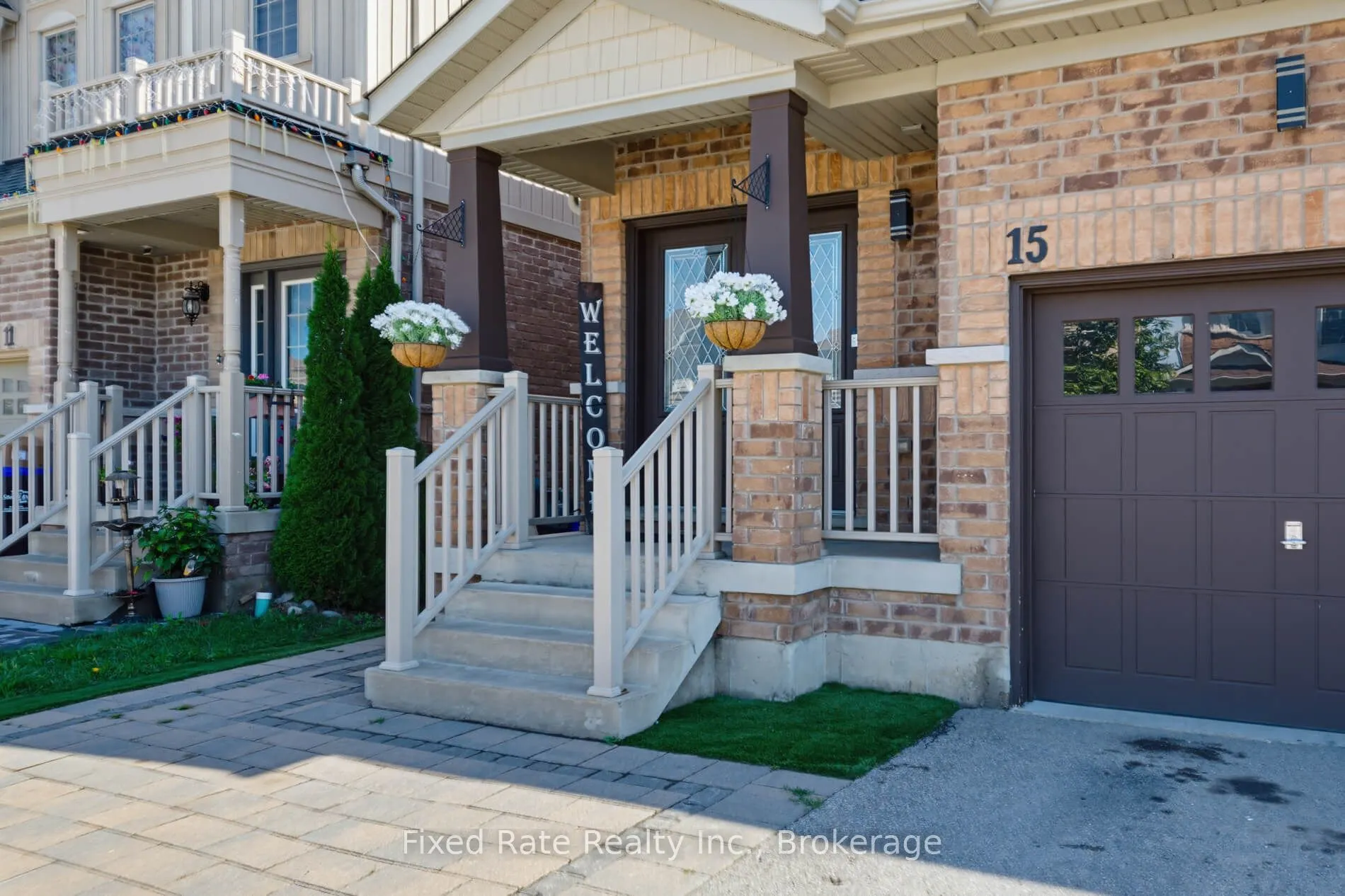 15 Hoard Avenue S