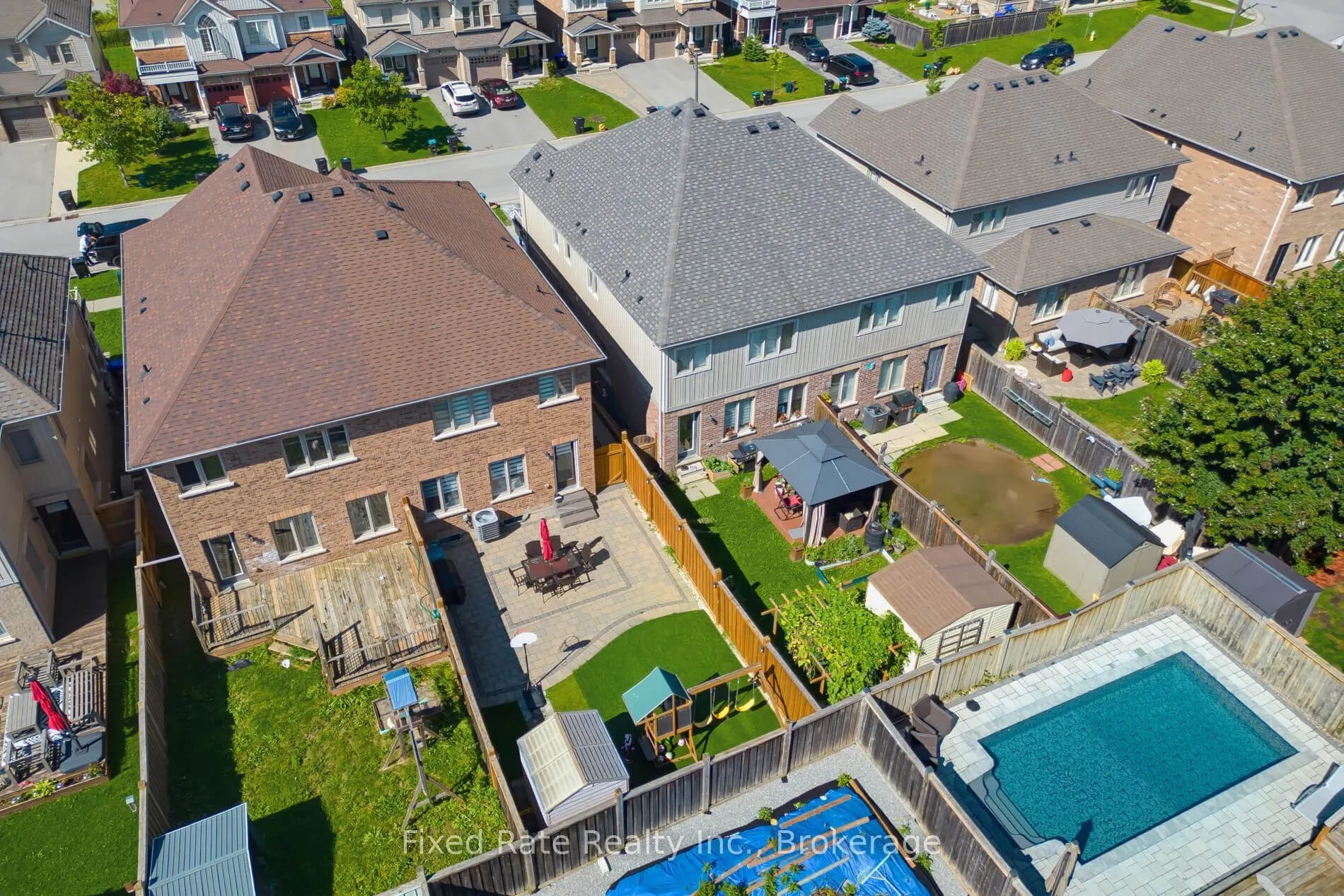 15 Hoard Avenue S