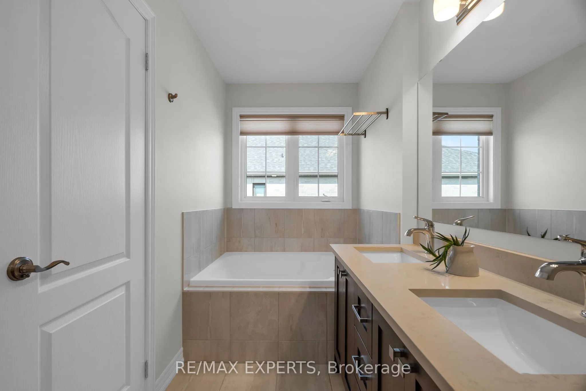 92 Robb Thompson Road